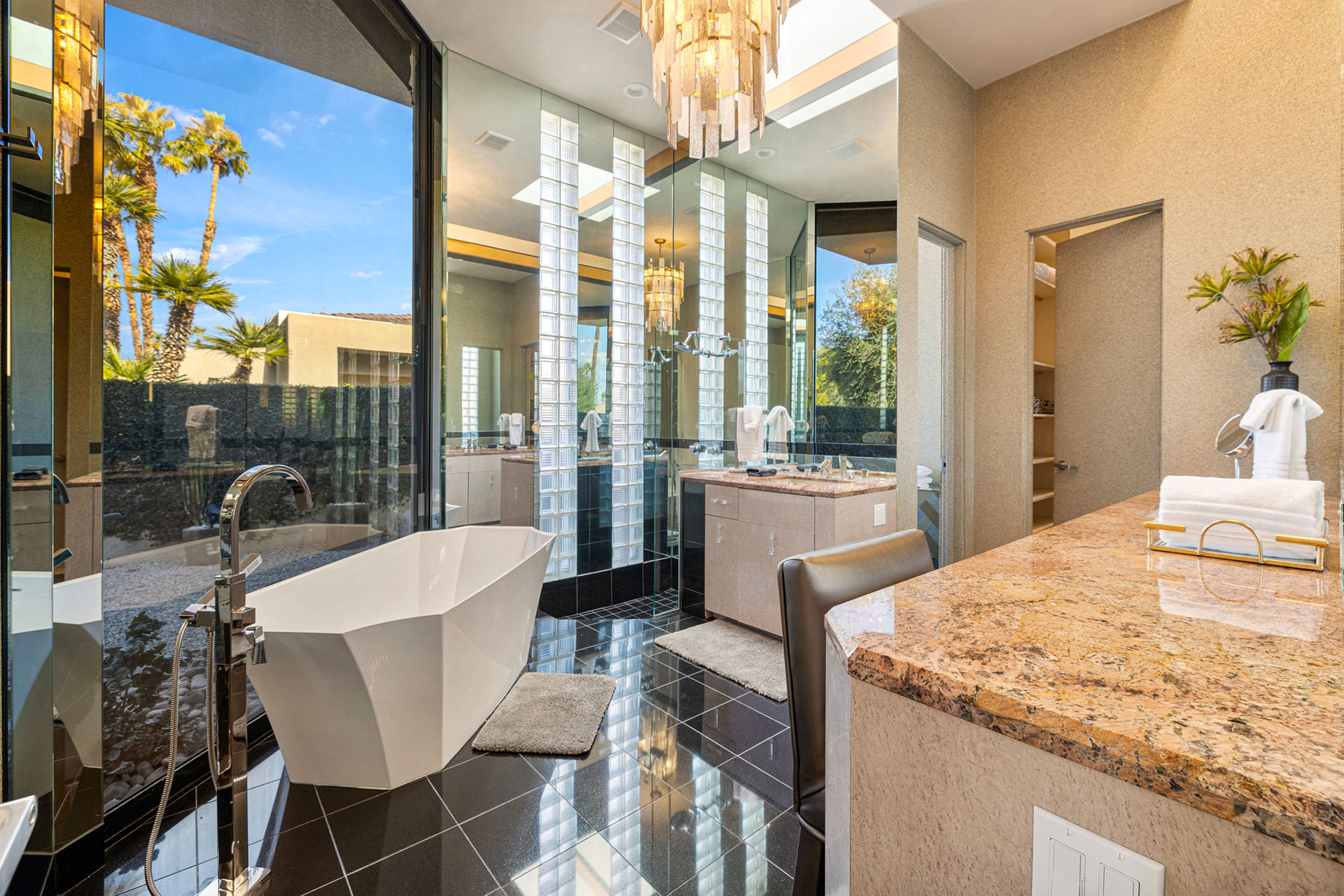 Stardust An architectural dream in Rancho Mirage | Photo 38
