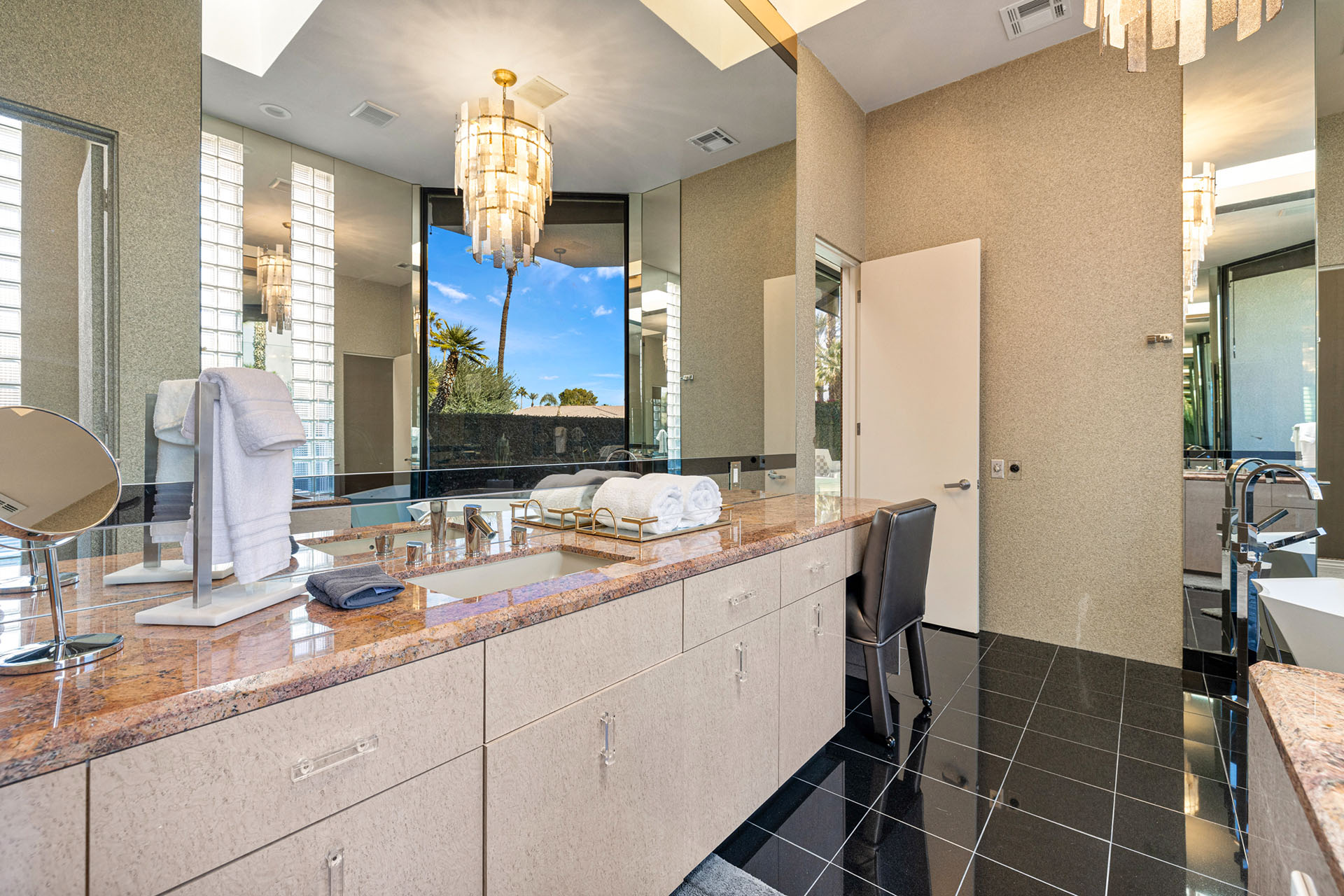 Stardust An architectural dream in Rancho Mirage | Photo 41