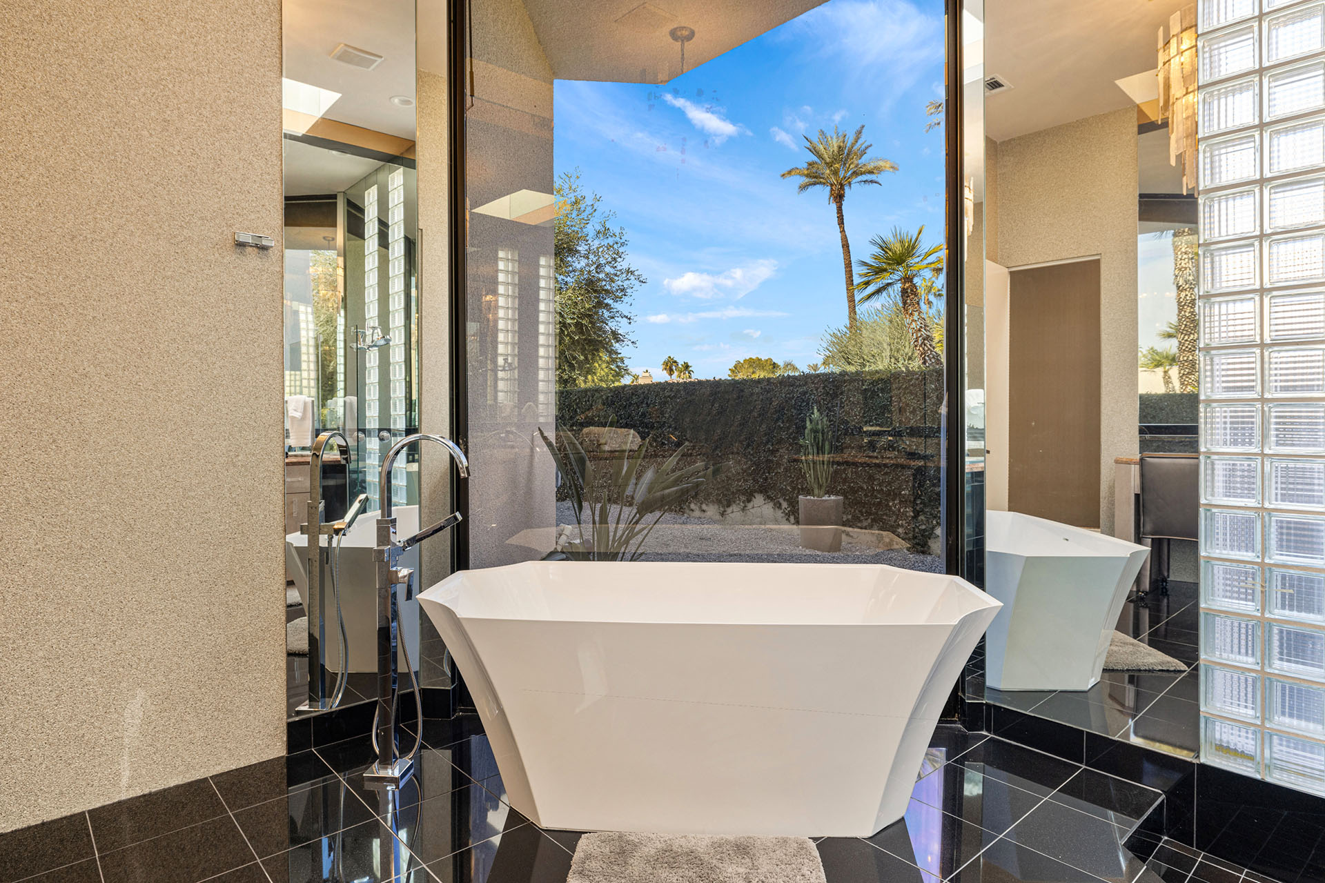Stardust An architectural dream in Rancho Mirage | Photo 43