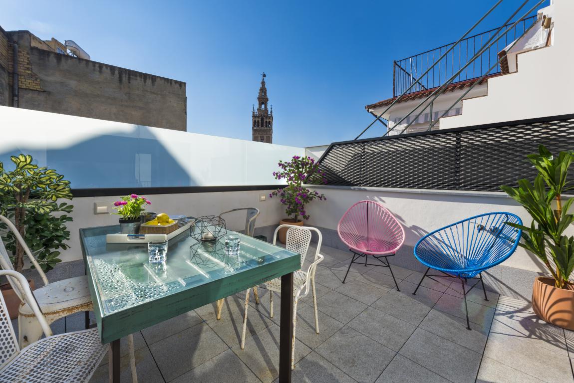 Apartment with terrace in center. Mateos Gago III - Seville, Genteel ...