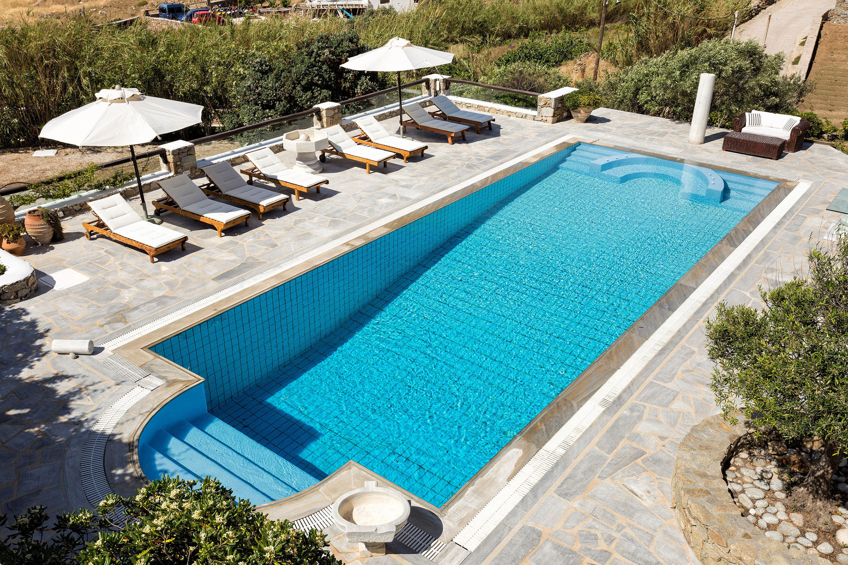 Large pool. Large pool