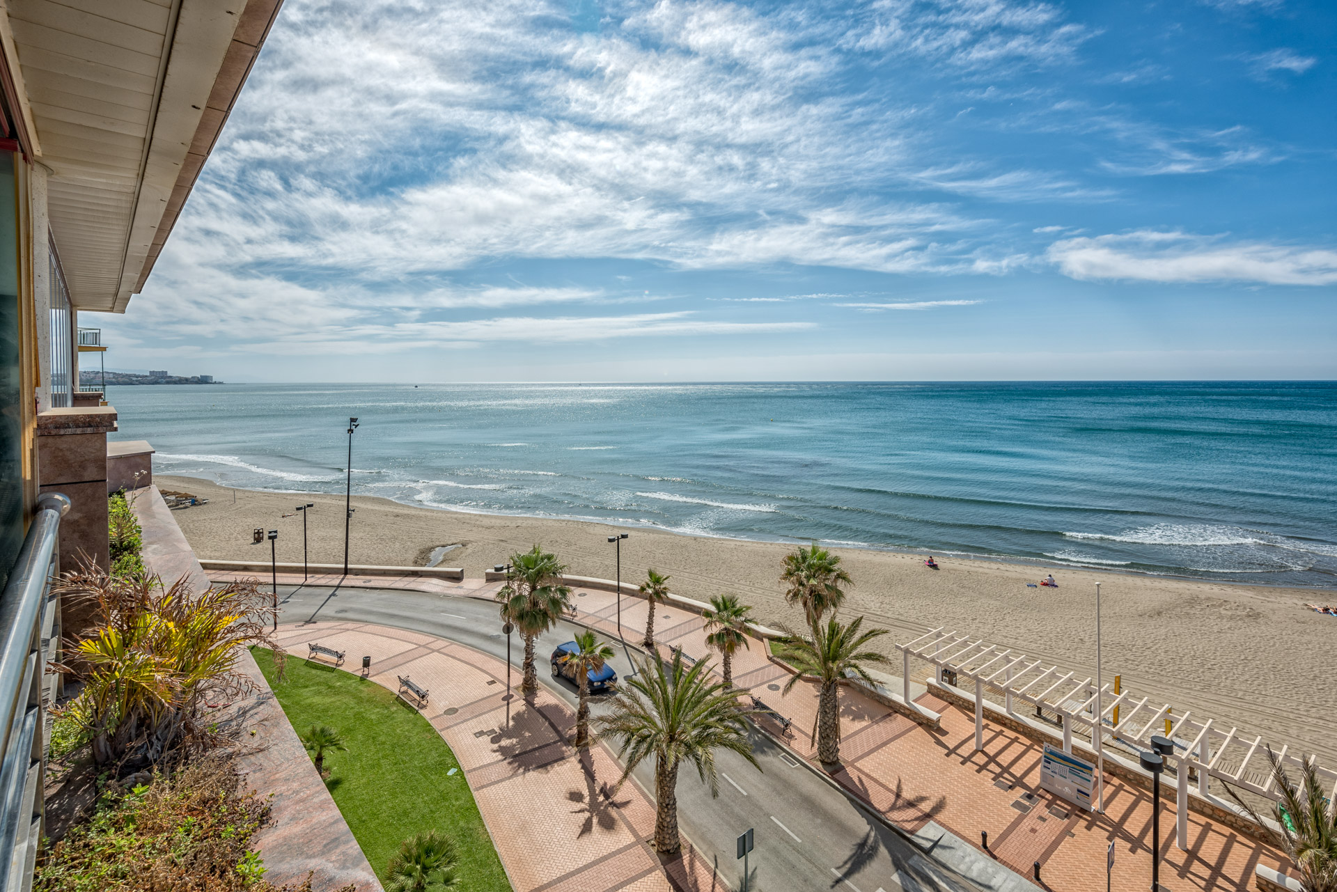 Fuengirola Torreblanca by Rafleys Magnificent 1st Line Beach Condo