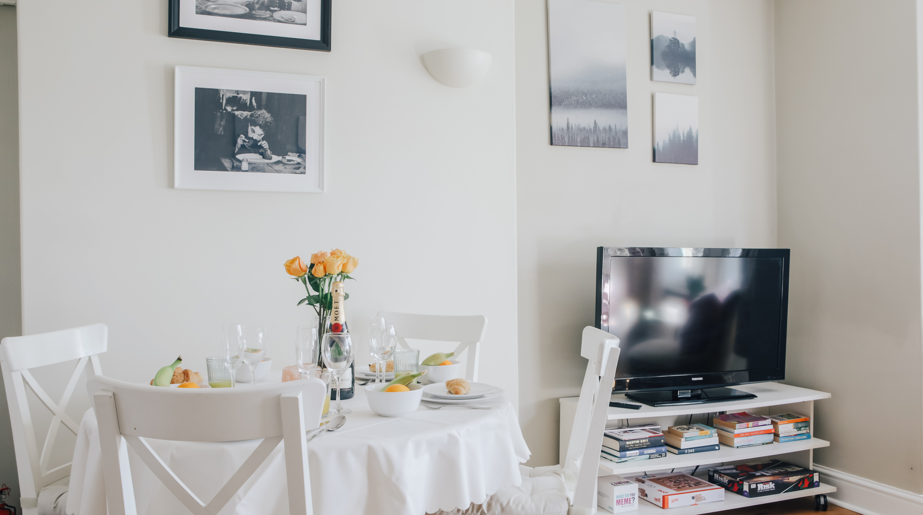 View The Loft | 2BR Duplex | Central+Parking in 82 Cathedral Road Top Duplex, Cardiff, Wales CF11 9LN The Loft | 2BR Duplex | Central+Parking in 82 Cathedral Road Top Duplex, Cardiff, Wales CF11 9LN - Property image 13 - VivreStays