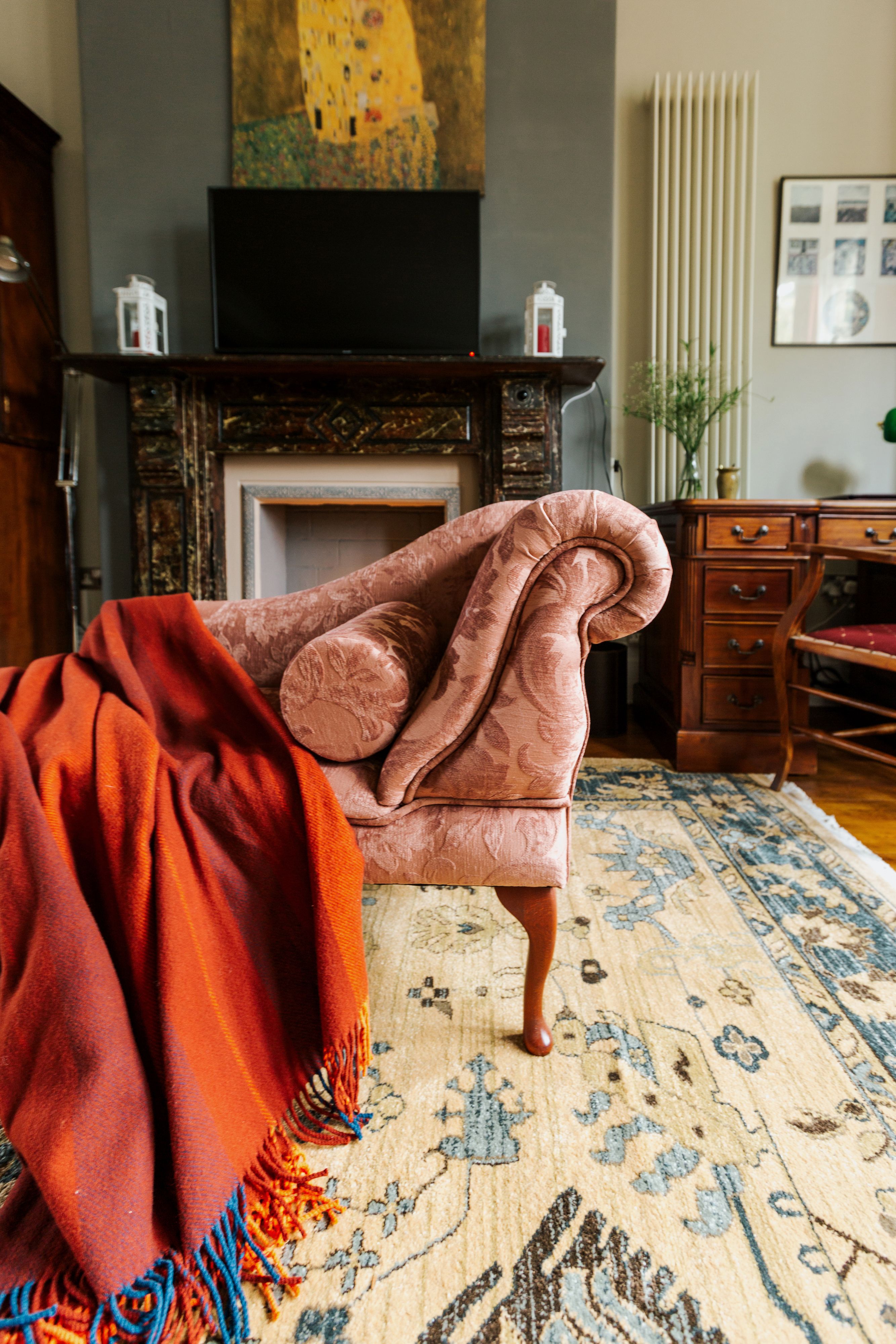View The Suite | Cardiff City Centre + Private Parking in 82 Cathedral Road CF11 9LN The Suite | Cardiff City Centre + Private Parking in 82 Cathedral Road CF11 9LN - Property image 4 - VivreStays