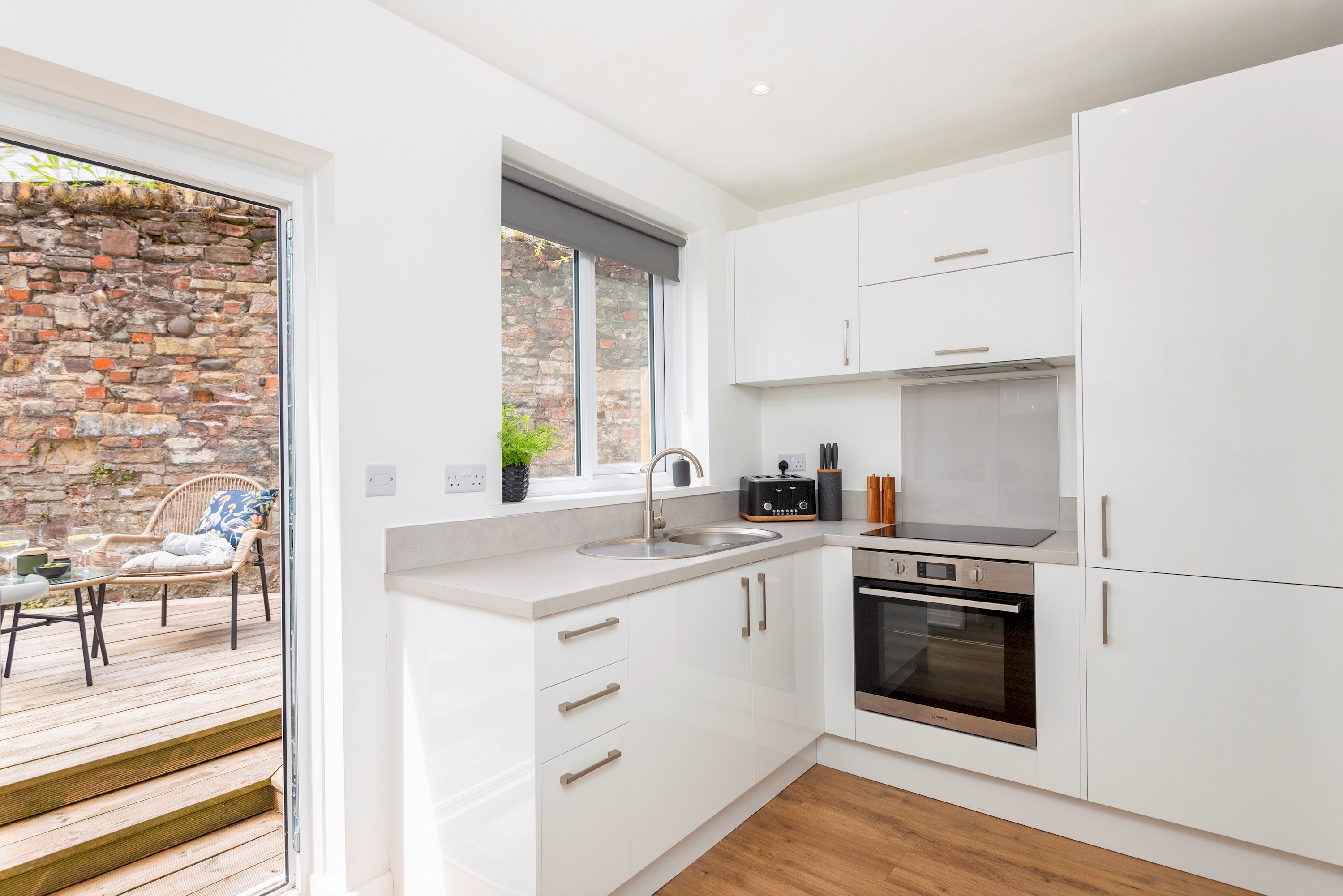 View City Centre Living: One-Bedroom Oasis at Crescent Apartments in 140 Lower Dock Street NP20 1EE City Centre Living: One-Bedroom Oasis at Crescent Apartments in 140 Lower Dock Street NP20 1EE - Property image 13 - VivreStays