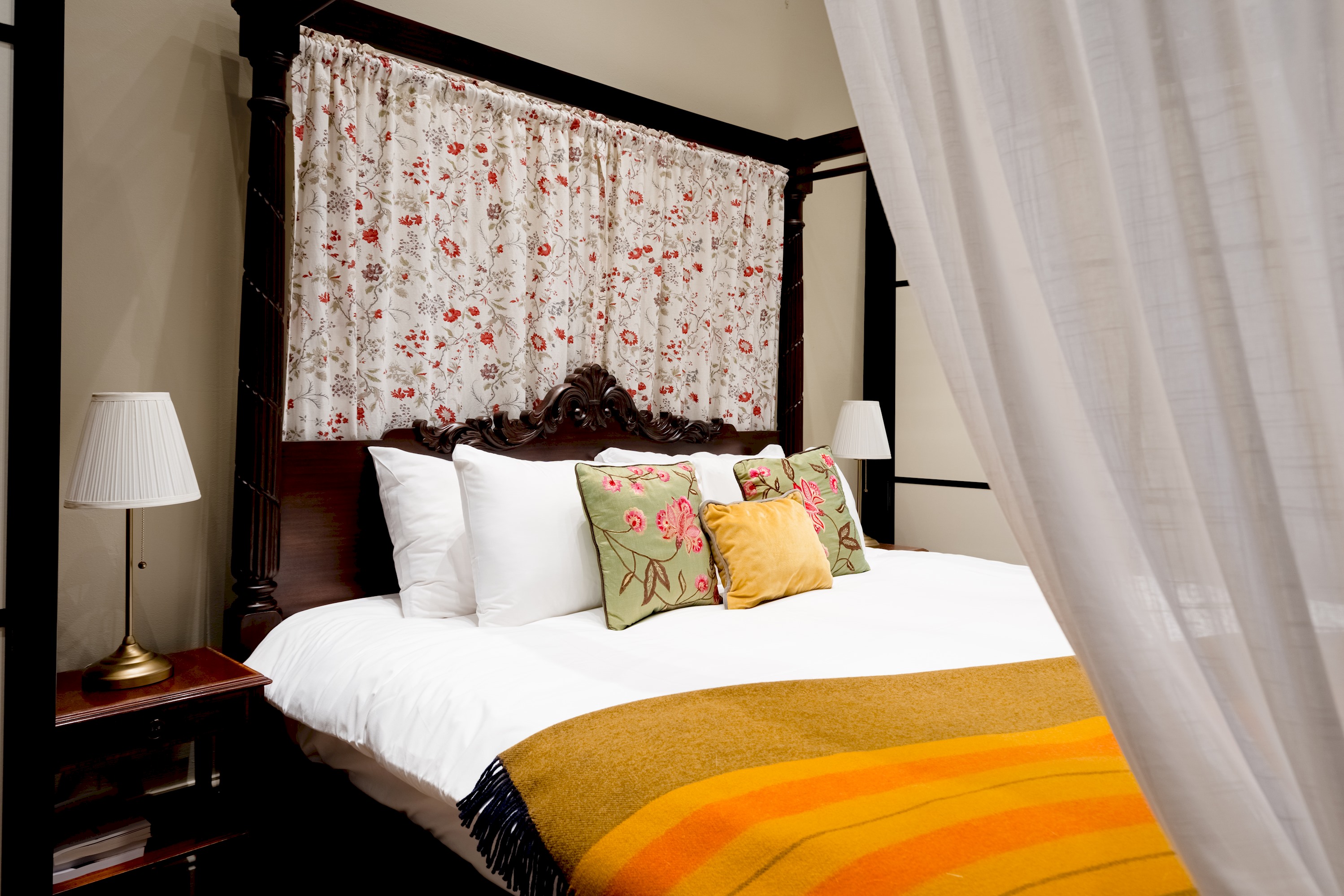 The Regency Studio|82Cathedral in 82 Cathedral Road CF11 9LN - Property image 9 - VivreStays