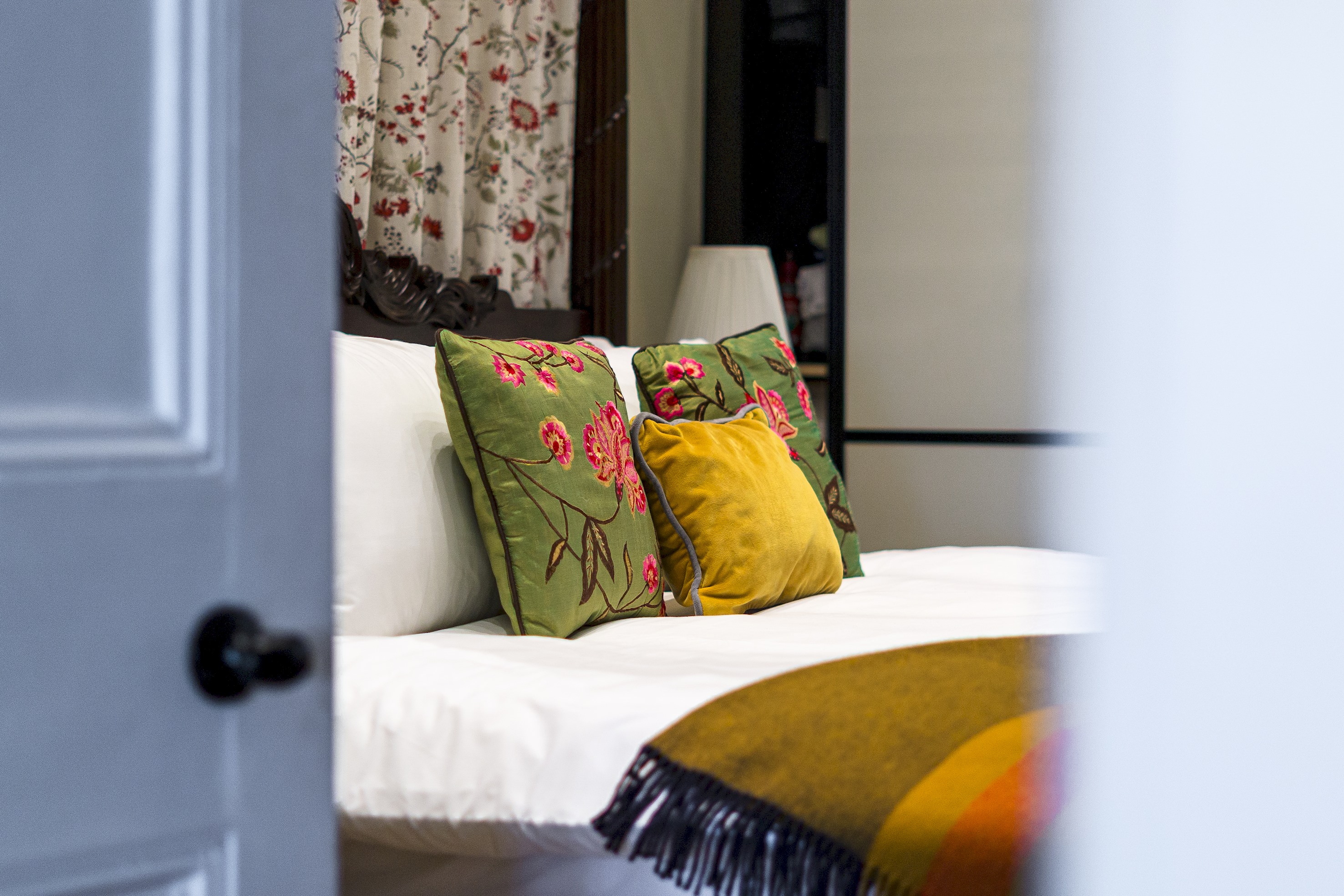 The Regency Studio|82Cathedral in 82 Cathedral Road CF11 9LN - Property image 11 - VivreStays