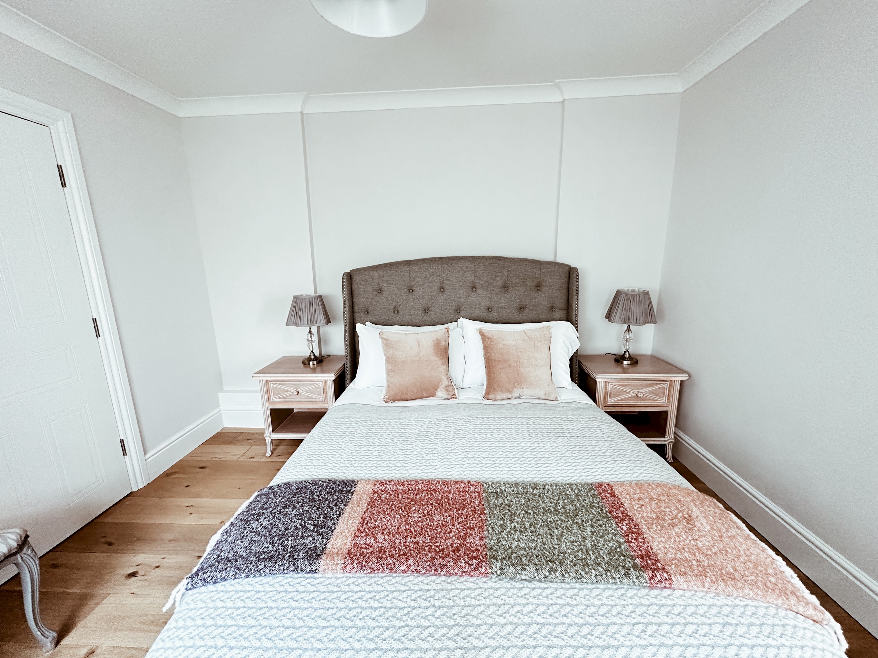 View The Pontcanna Sapphire 2-Bed Haven in 86 Ryder Street CF11 9BU The Pontcanna Sapphire 2-Bed Haven in 86 Ryder Street CF11 9BU - Property image 11 - VivreStays