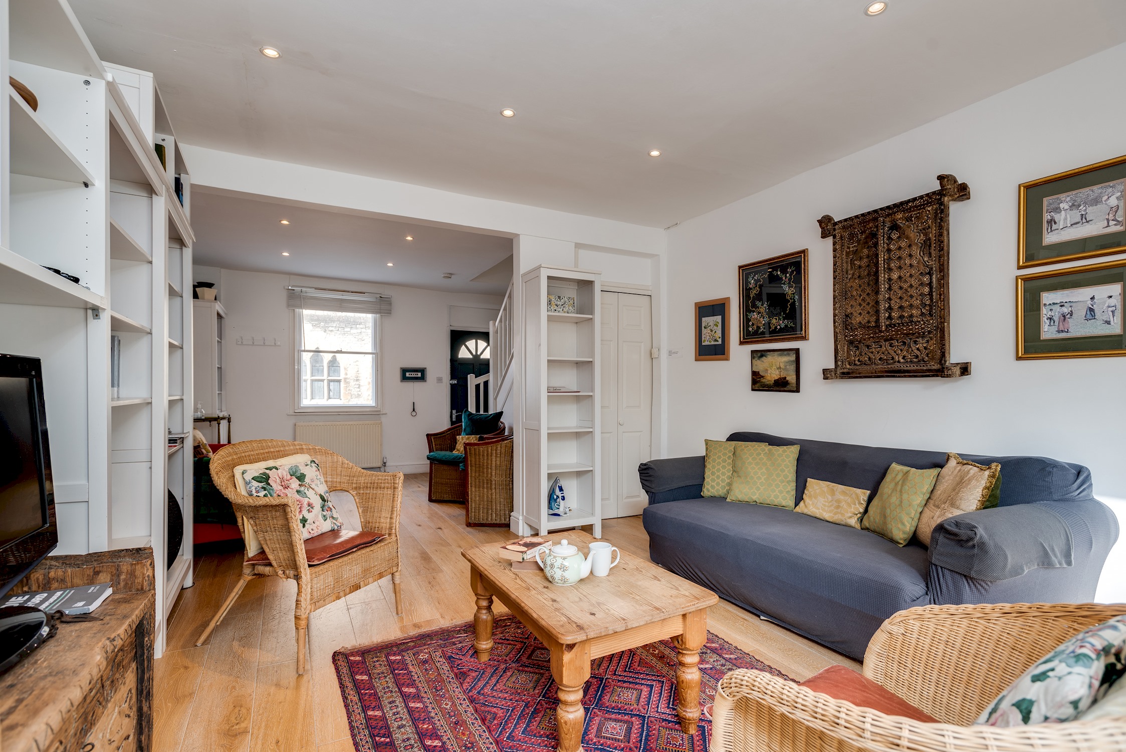 View The Old Bookbinders Retreat - 4-BR Jericho House in 71 Great Clarendon Street OX2 6AU The Old Bookbinders Retreat - 4-BR Jericho House in 71 Great Clarendon Street OX2 6AU - Property image 31 - VivreStays