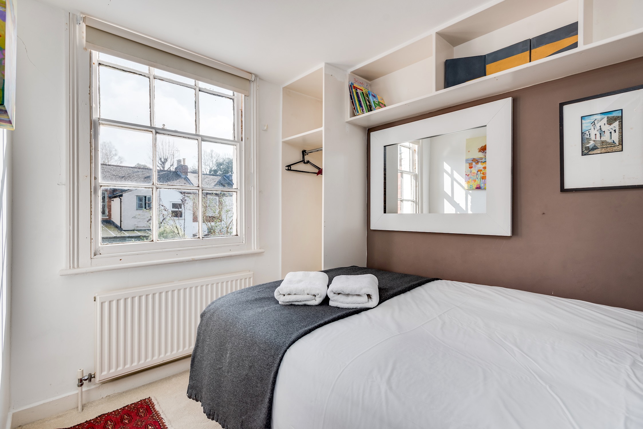 View The Old Bookbinders Retreat - 4-BR Jericho House in 71 Great Clarendon Street OX2 6AU The Old Bookbinders Retreat - 4-BR Jericho House in 71 Great Clarendon Street OX2 6AU - Property image 23 - VivreStays