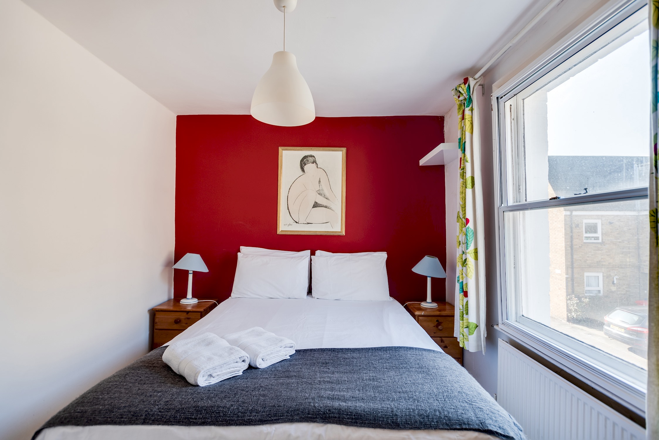 View The Old Bookbinders Retreat - 4-BR Jericho House in 71 Great Clarendon Street OX2 6AU The Old Bookbinders Retreat - 4-BR Jericho House in 71 Great Clarendon Street OX2 6AU - Property image 11 - VivreStays
