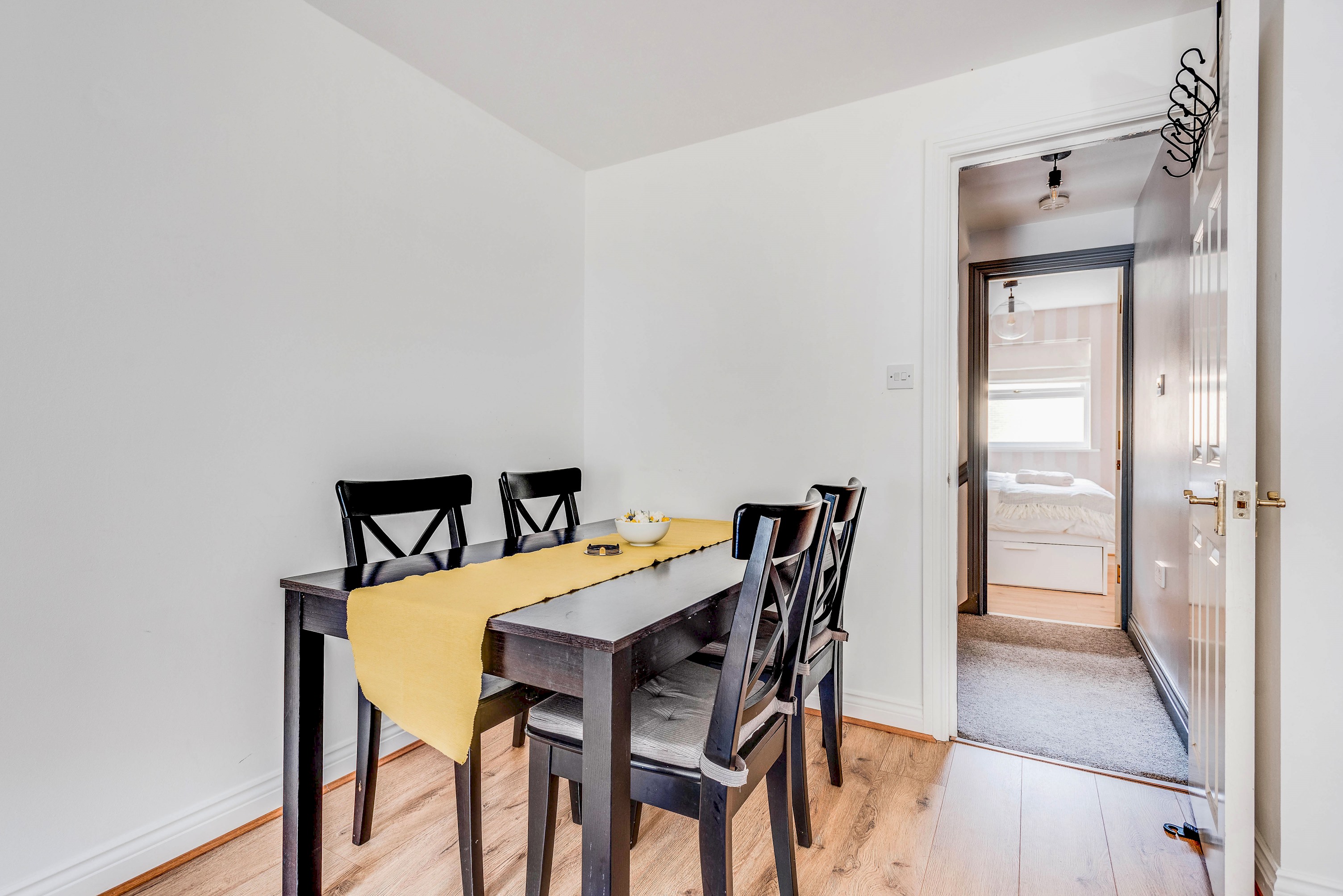 The St Clements Townhouse 3 Bedroom Bijou central in 6b Cherwell Street OX4 1BG - Property image 13 - VivreStays