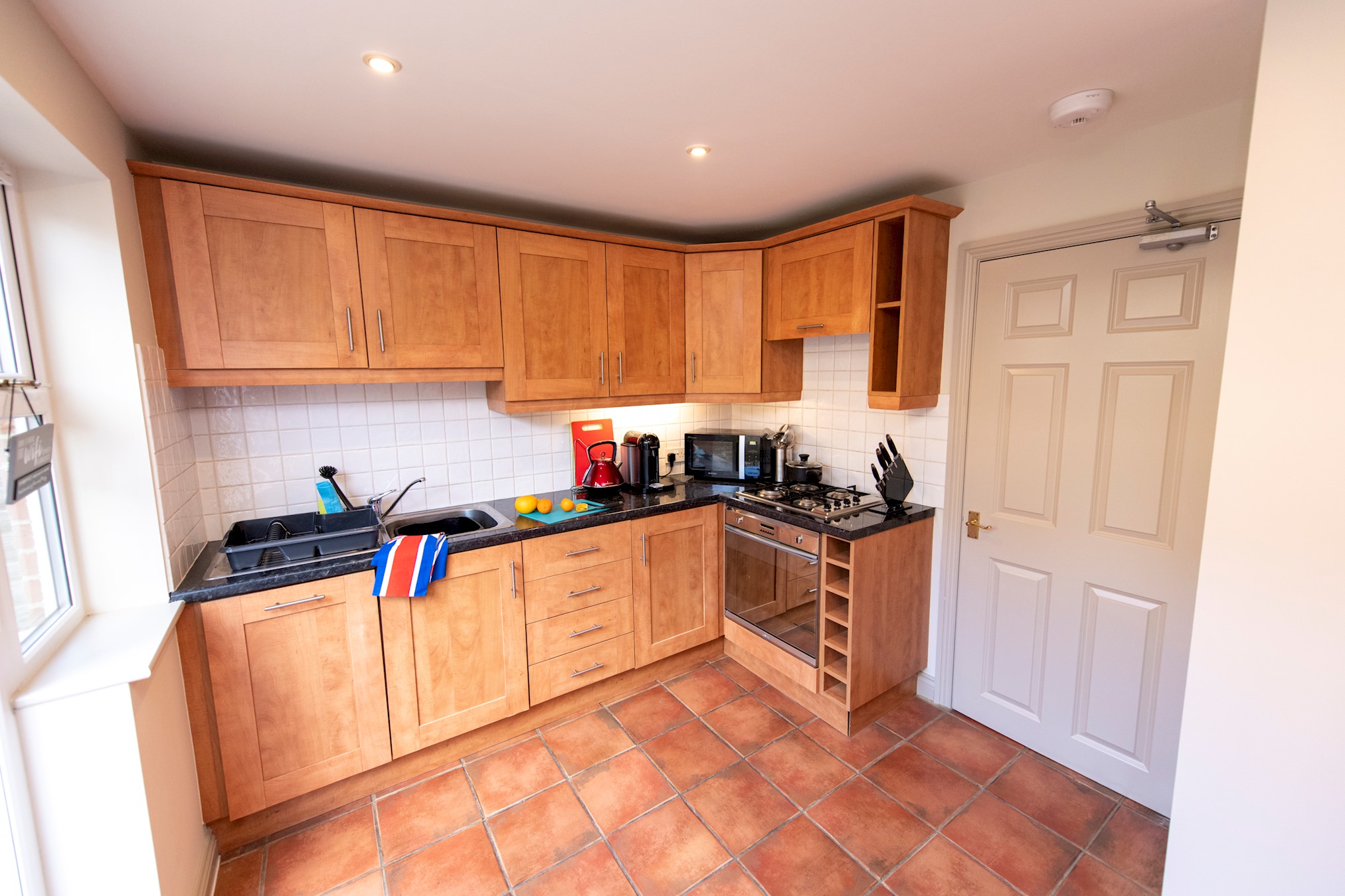 View A very British place to stay - 3 Bedrooms central in 6a Cherwell Street OX4 1BG A very British place to stay - 3 Bedrooms central in 6a Cherwell Street OX4 1BG - Property image 8 - VivreStays