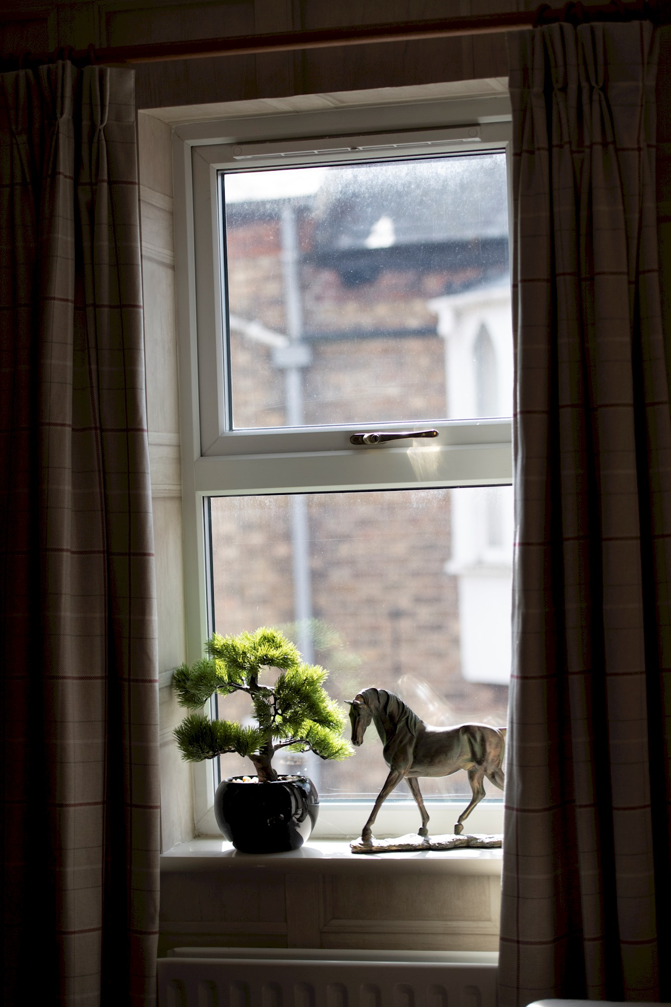View A very British place to stay - 3 Bedrooms central in 6a Cherwell Street OX4 1BG A very British place to stay - 3 Bedrooms central in 6a Cherwell Street OX4 1BG - Property image 5 - VivreStays