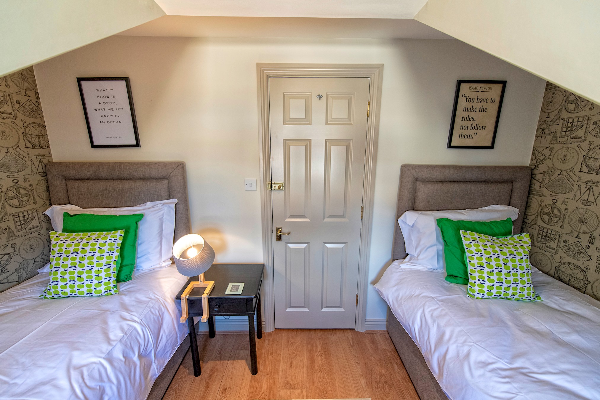 View A very British place to stay - 3 Bedrooms central in 6a Cherwell Street OX4 1BG A very British place to stay - 3 Bedrooms central in 6a Cherwell Street OX4 1BG - Property image 25 - VivreStays