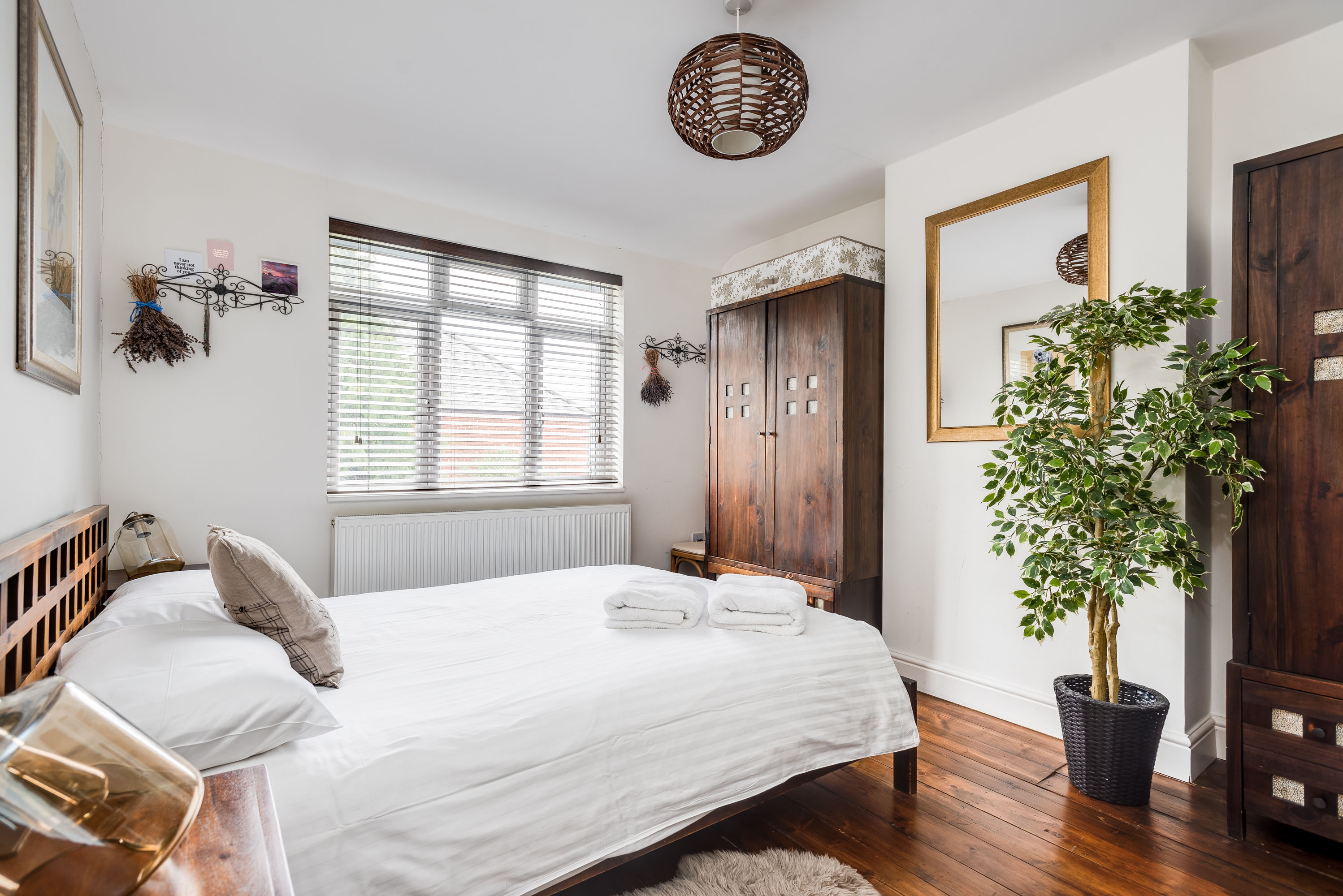 Headington Orchard - 3 Bedroom House & parking & garden in 49 Langley Close OX3 7DB - Property image 39 - VivreStays