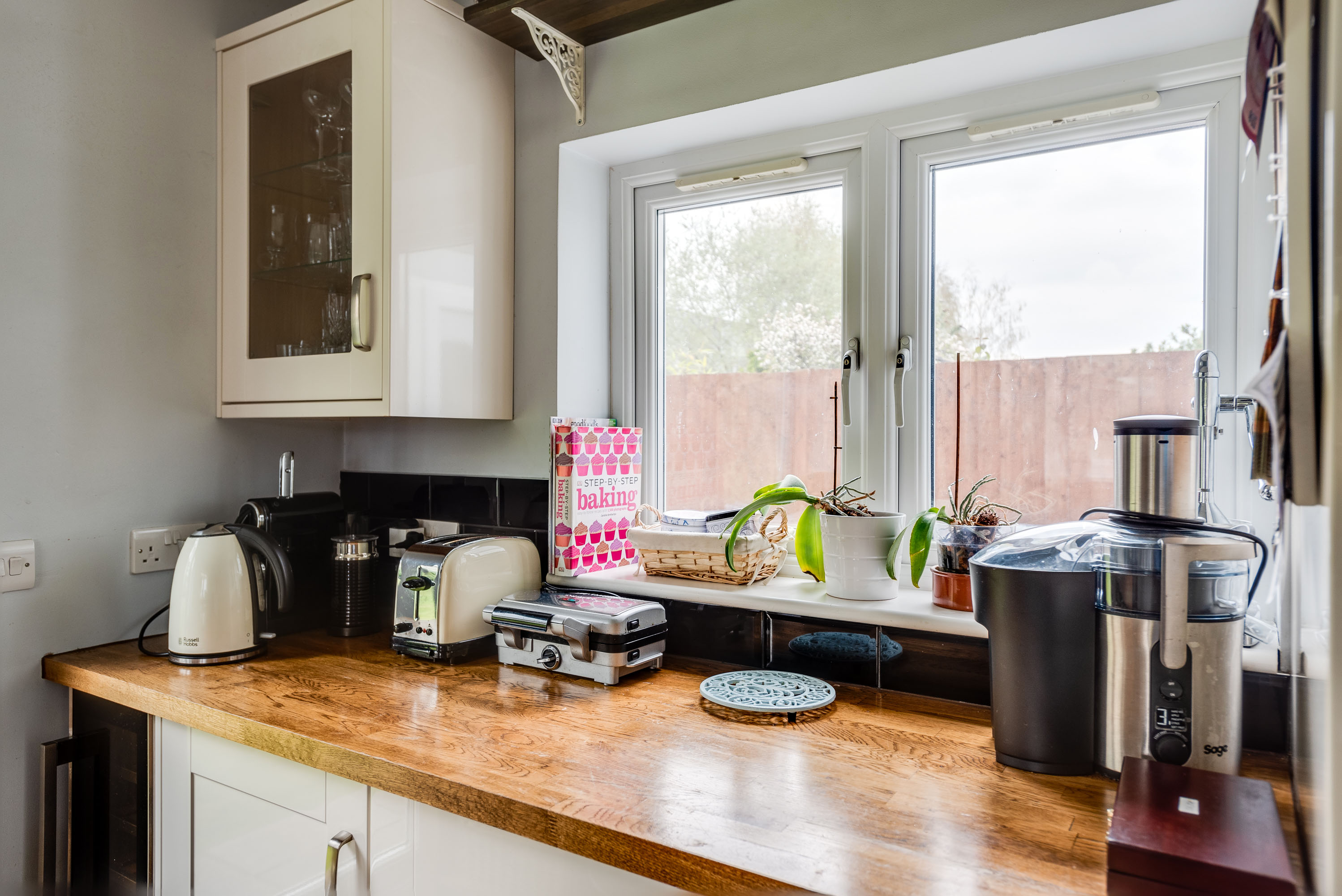 Headington Orchard - 3 Bedroom House & parking & garden in 49 Langley Close OX3 7DB - Property image 26 - VivreStays