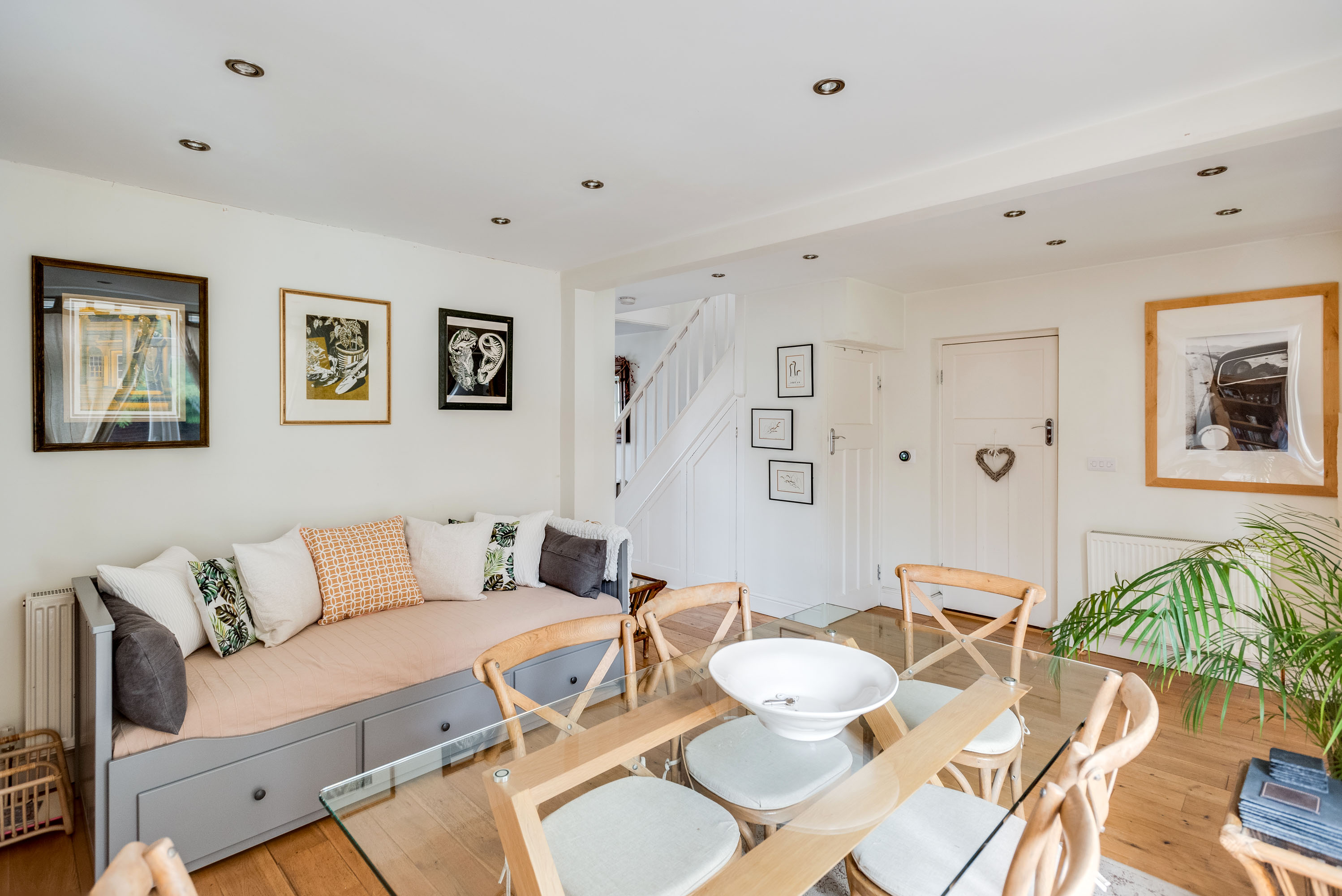 Headington Orchard - 3 Bedroom House & parking & garden in 49 Langley Close OX3 7DB - Property image 28 - VivreStays