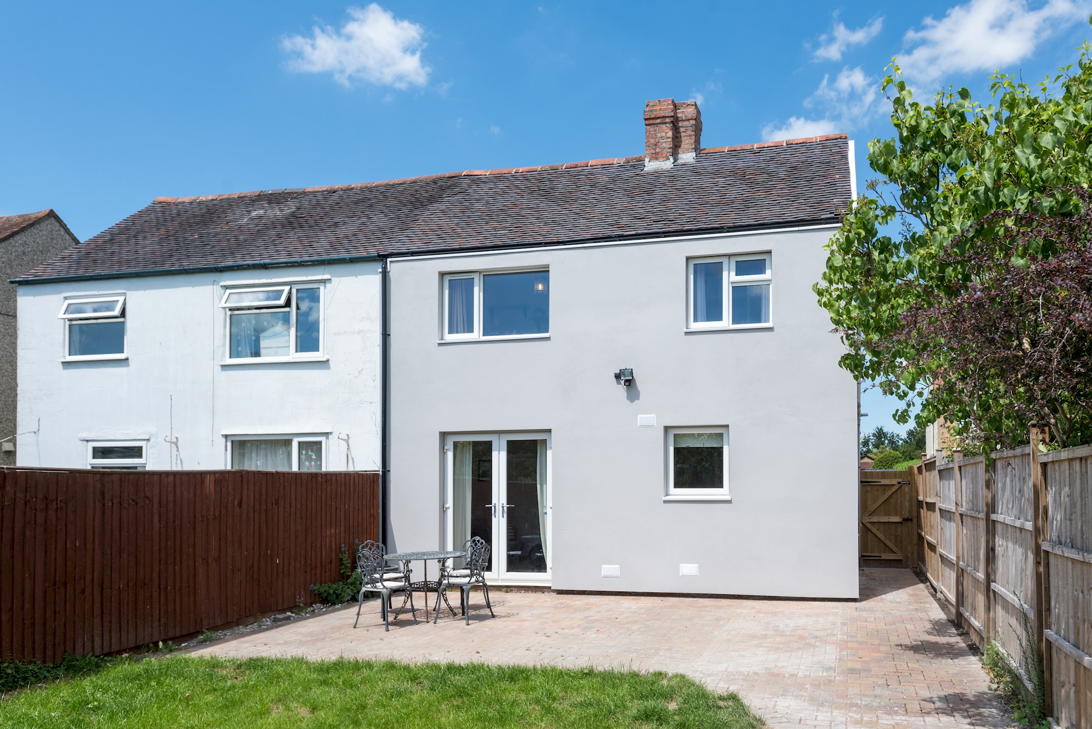 View The Oxford Abode - 3-Bedroom House - large garden in 9 Coverley Road OX3 7ET The Oxford Abode - 3-Bedroom House - large garden in 9 Coverley Road OX3 7ET - Property image 5 - VivreStays