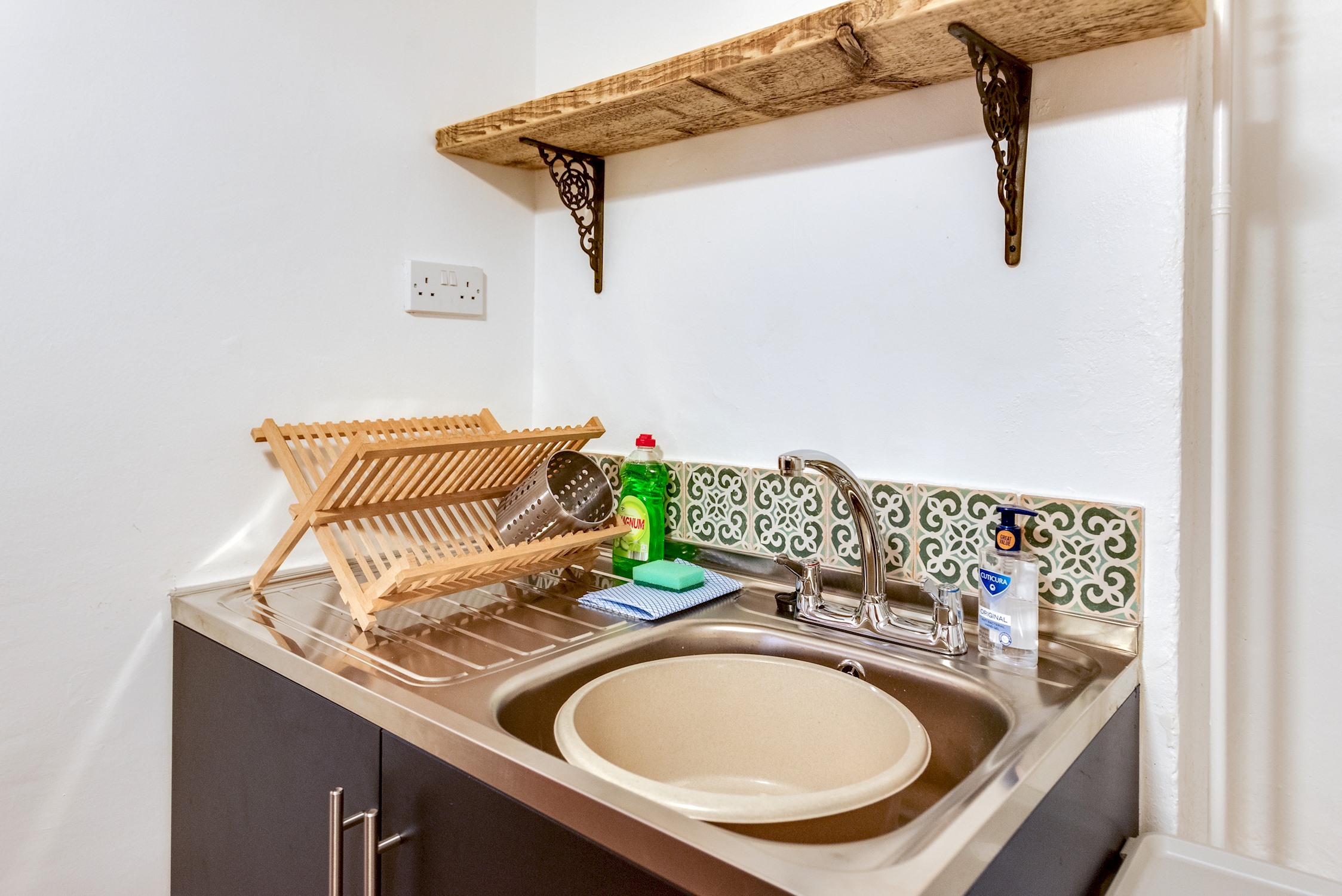 The Summertown STUDIO 1 Bedroom & Kitchenette