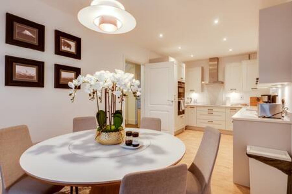 View Tranquil 4-Bed Oasis Modern & Chic Tranquil 4-Bed Oasis Modern & Chic serviced apartment - Oxford - VivreStays