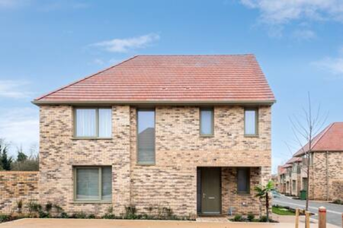 Tranquil 4-Bed Oasis Modern & Chic in 16 Jewell Street OX3 9GZ - Property image 3 - VivreStays