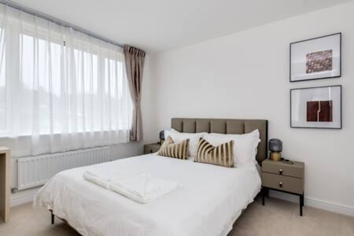 Tranquil 4-Bed Oasis Modern & Chic in 16 Jewell Street OX3 9GZ - Property image 16 - VivreStays