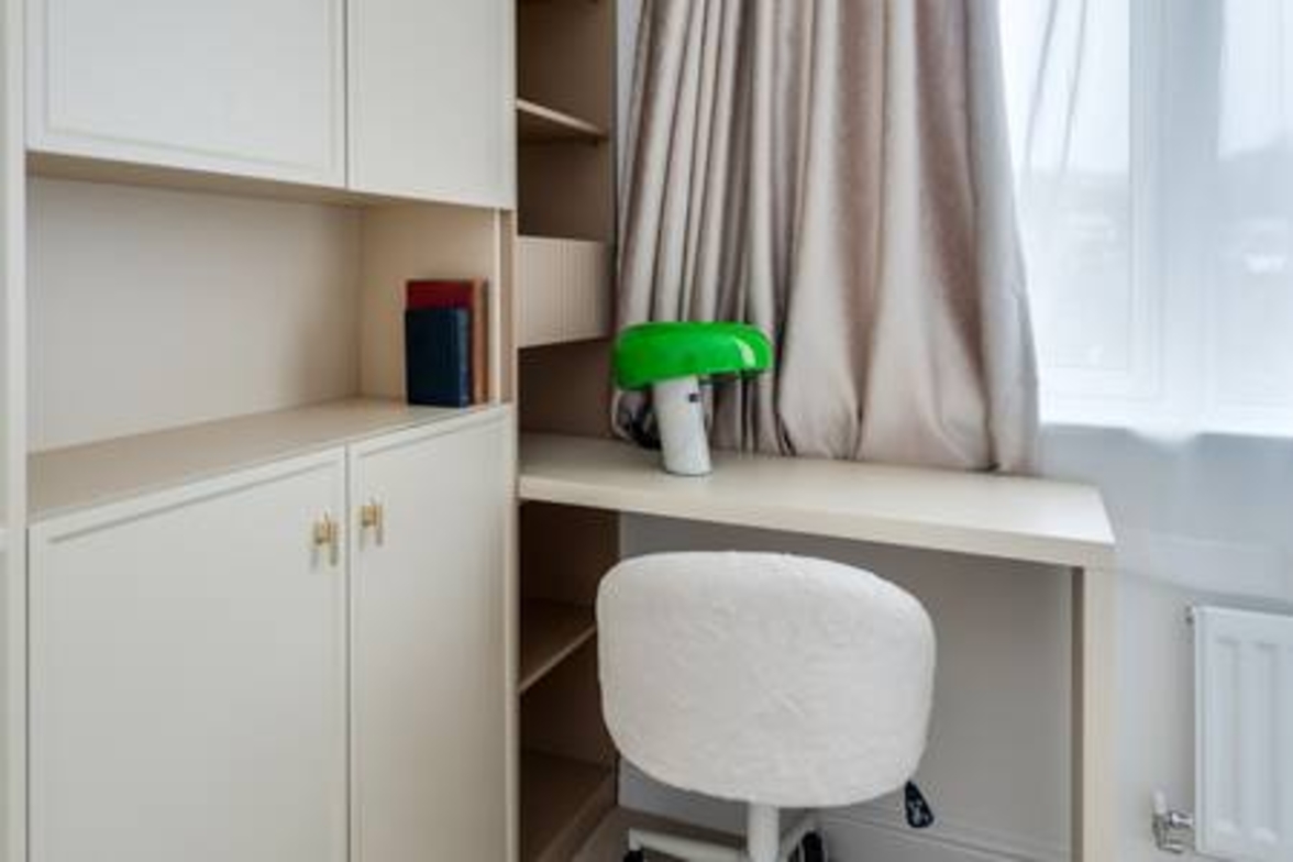 Tranquil 4-Bed Oasis Modern & Chic in 16 Jewell Street OX3 9GZ - Property image 22 - VivreStays