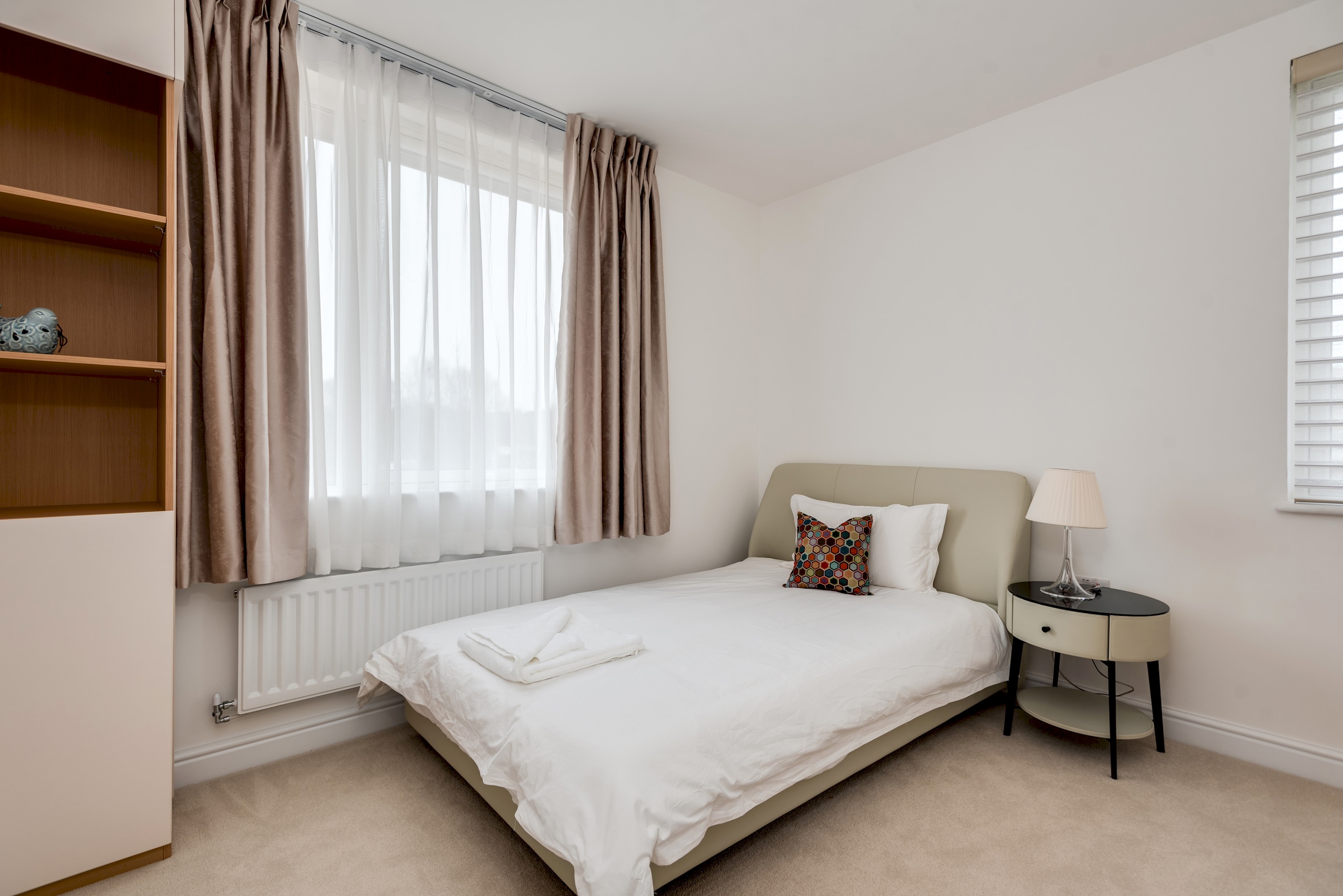 Tranquil 4-Bed Oasis Modern & Chic in 16 Jewell Street OX3 9GZ - Property image 52 - VivreStays