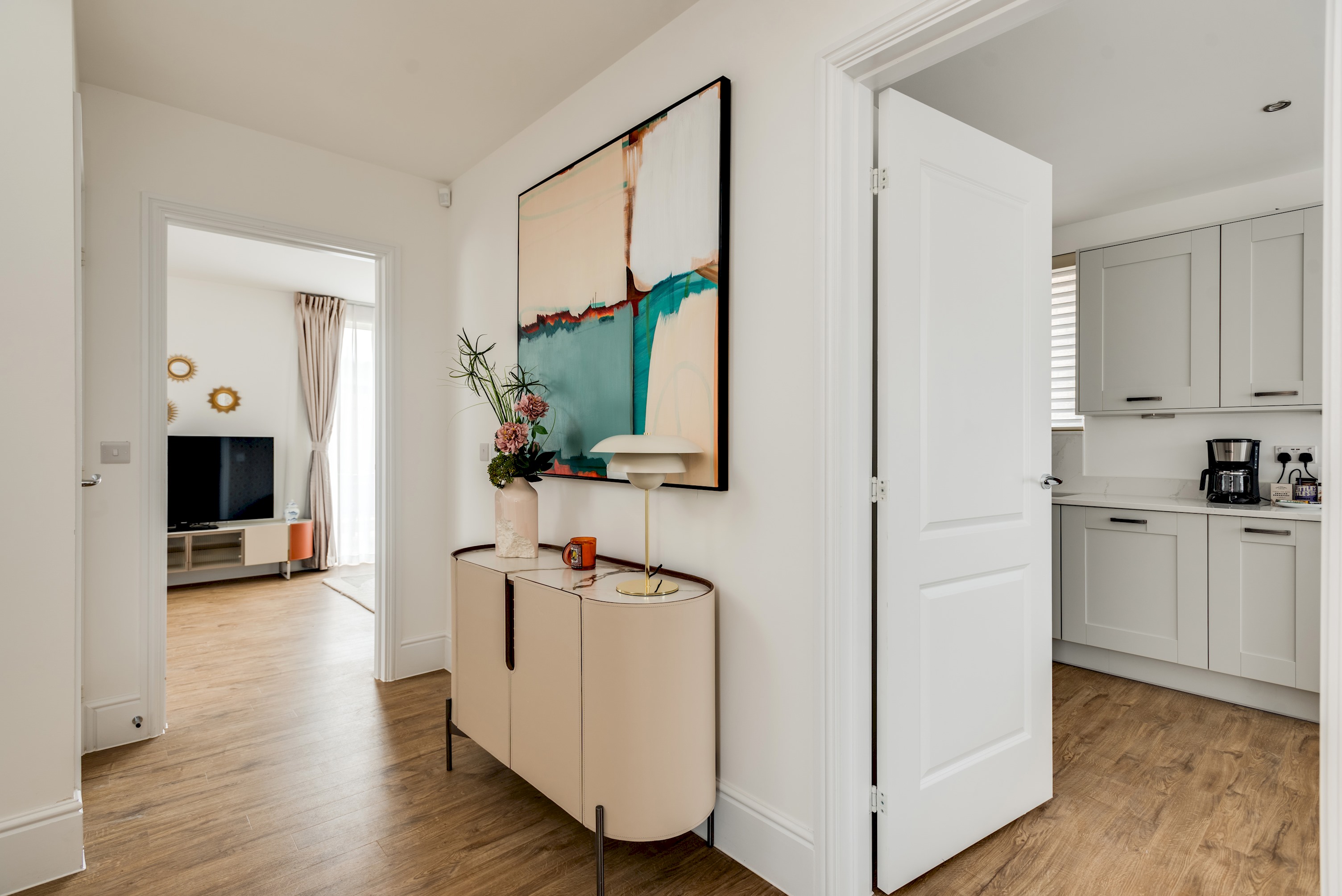 Tranquil 4-Bed Oasis Modern & Chic in 16 Jewell Street OX3 9GZ - Property image 55 - VivreStays