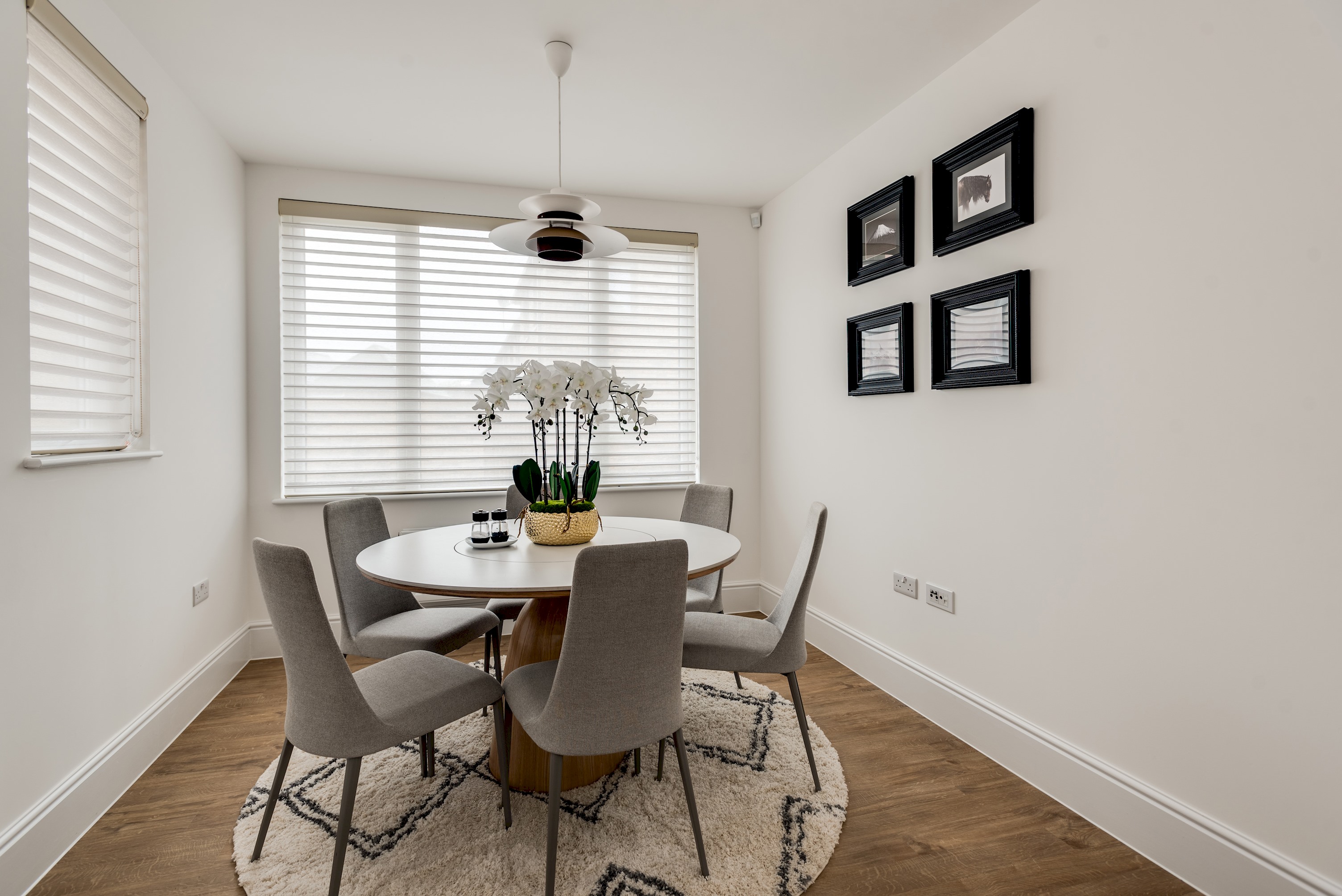 Tranquil 4-Bed Oasis Modern & Chic in 16 Jewell Street OX3 9GZ - Property image 58 - VivreStays