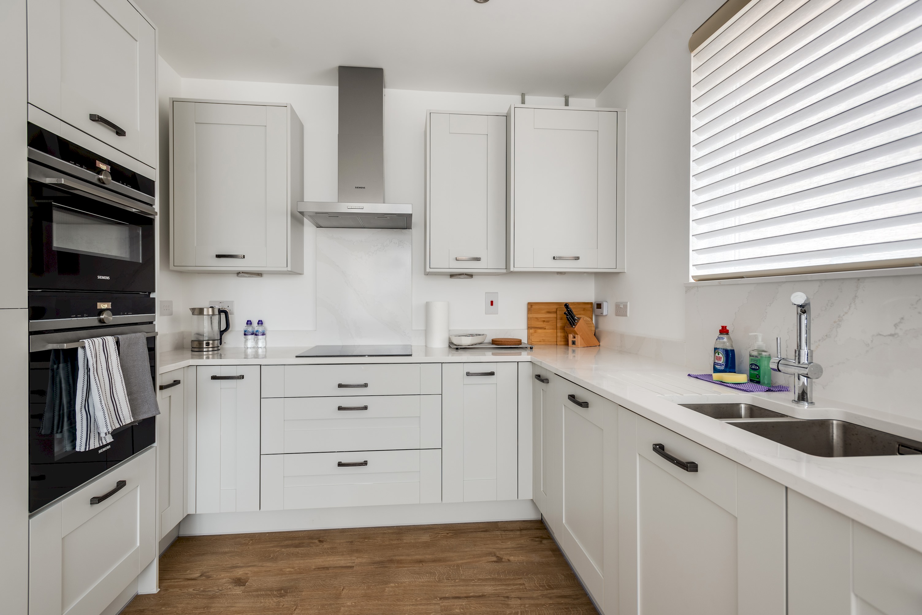 Tranquil 4-Bed Oasis Modern & Chic in 16 Jewell Street OX3 9GZ - Property image 60 - VivreStays