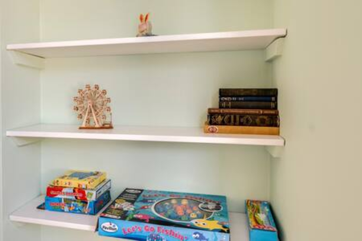 Summertown 4-BR Family Home – Bright & Spacious