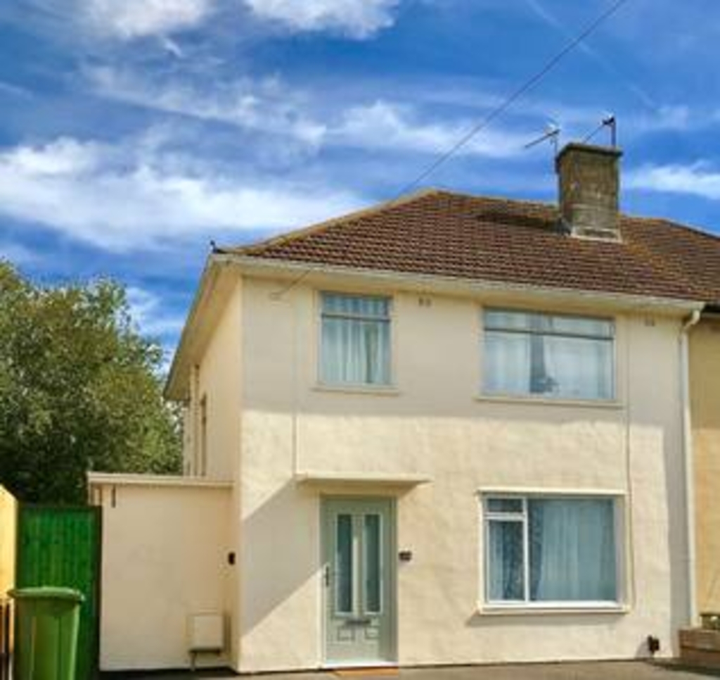 The Woodfarm Lodge – 3 Bedroom House with parking