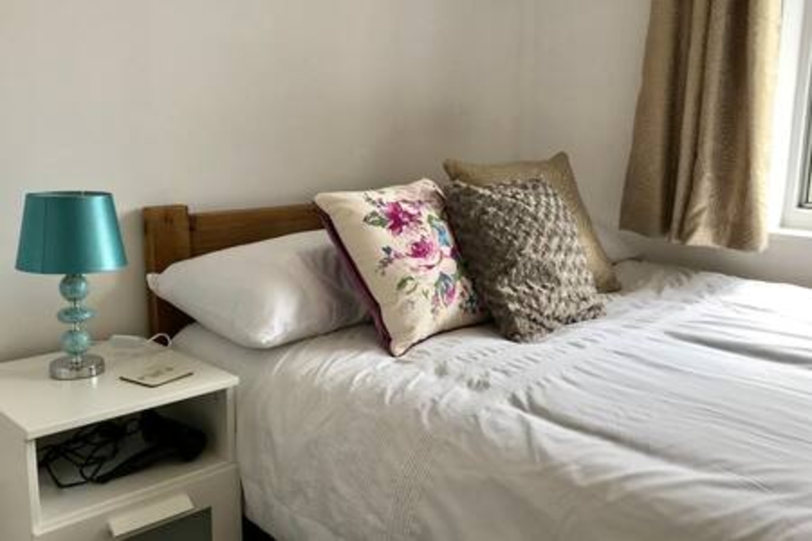 The Woodfarm Lodge – 3 Bedroom House with parking
