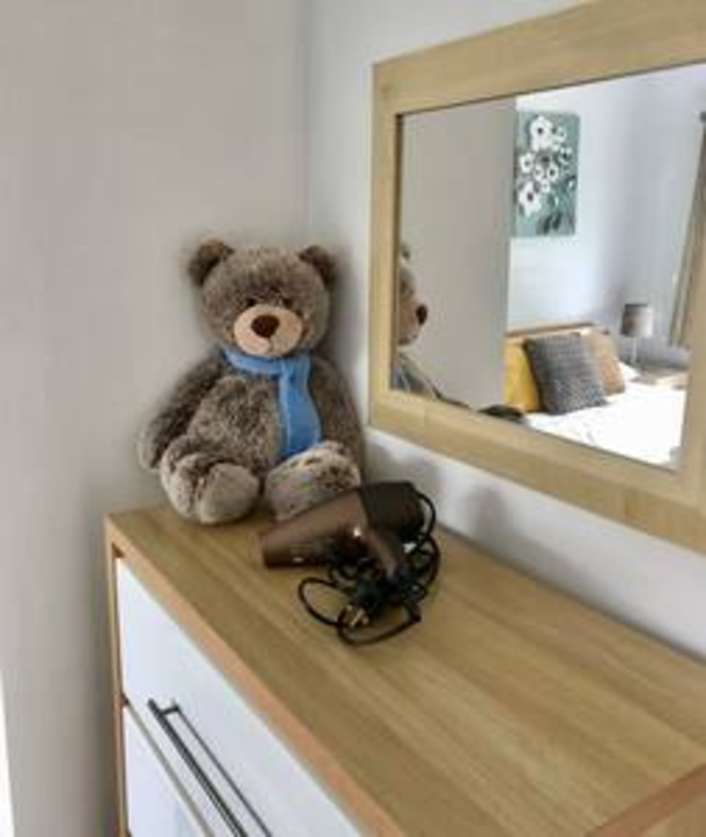 The Woodfarm Lodge – 3 Bedroom House with parking