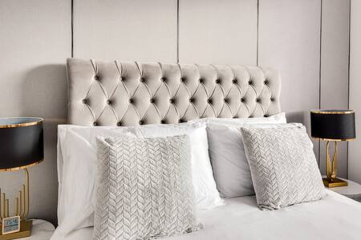 Stylish 4-BR House with 3 Ensuite & Free Parking