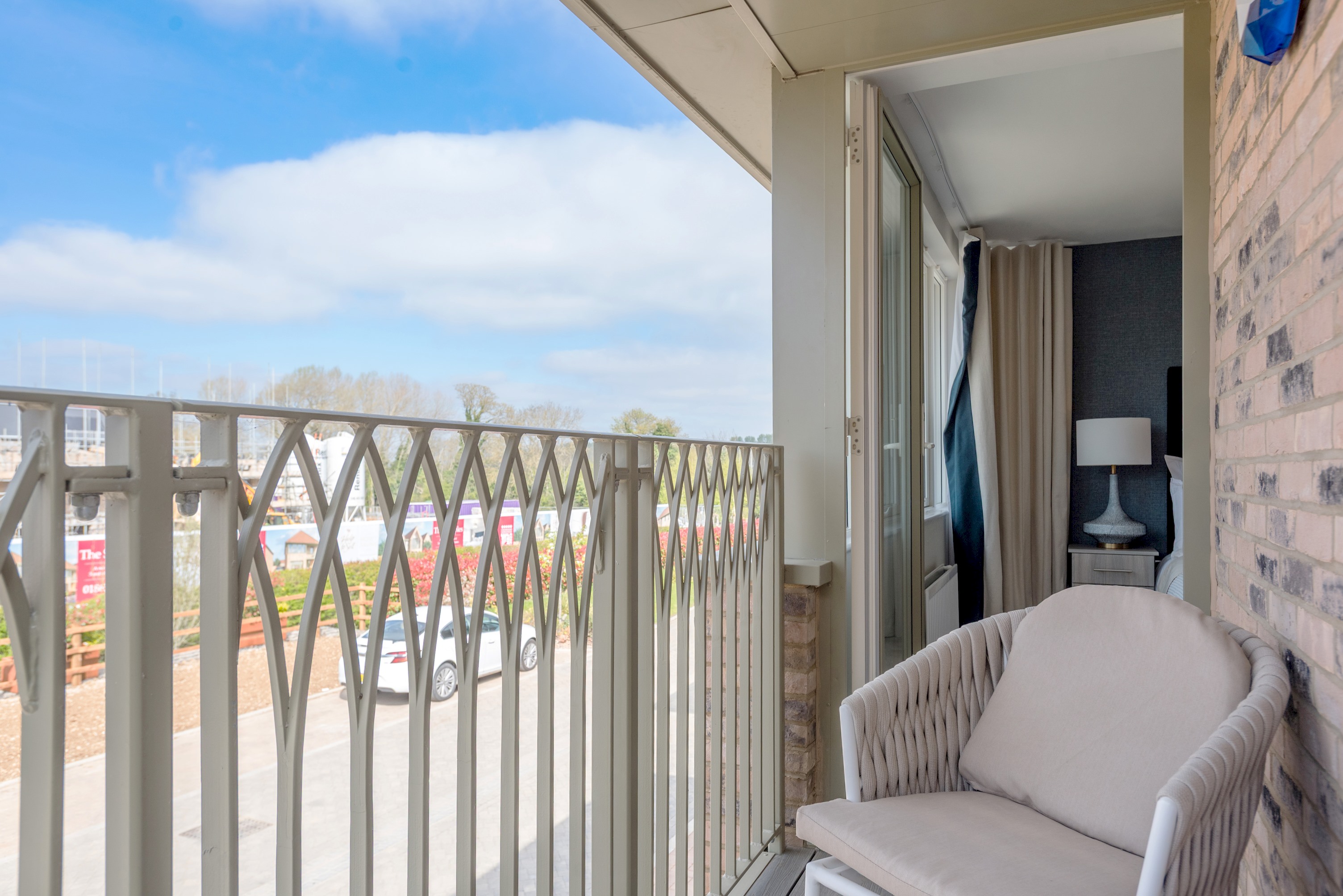 Stylish 4-BR House - free parking & nice garden in 8 Stevenson Crescent OX3 - Property image 7 - VivreStays