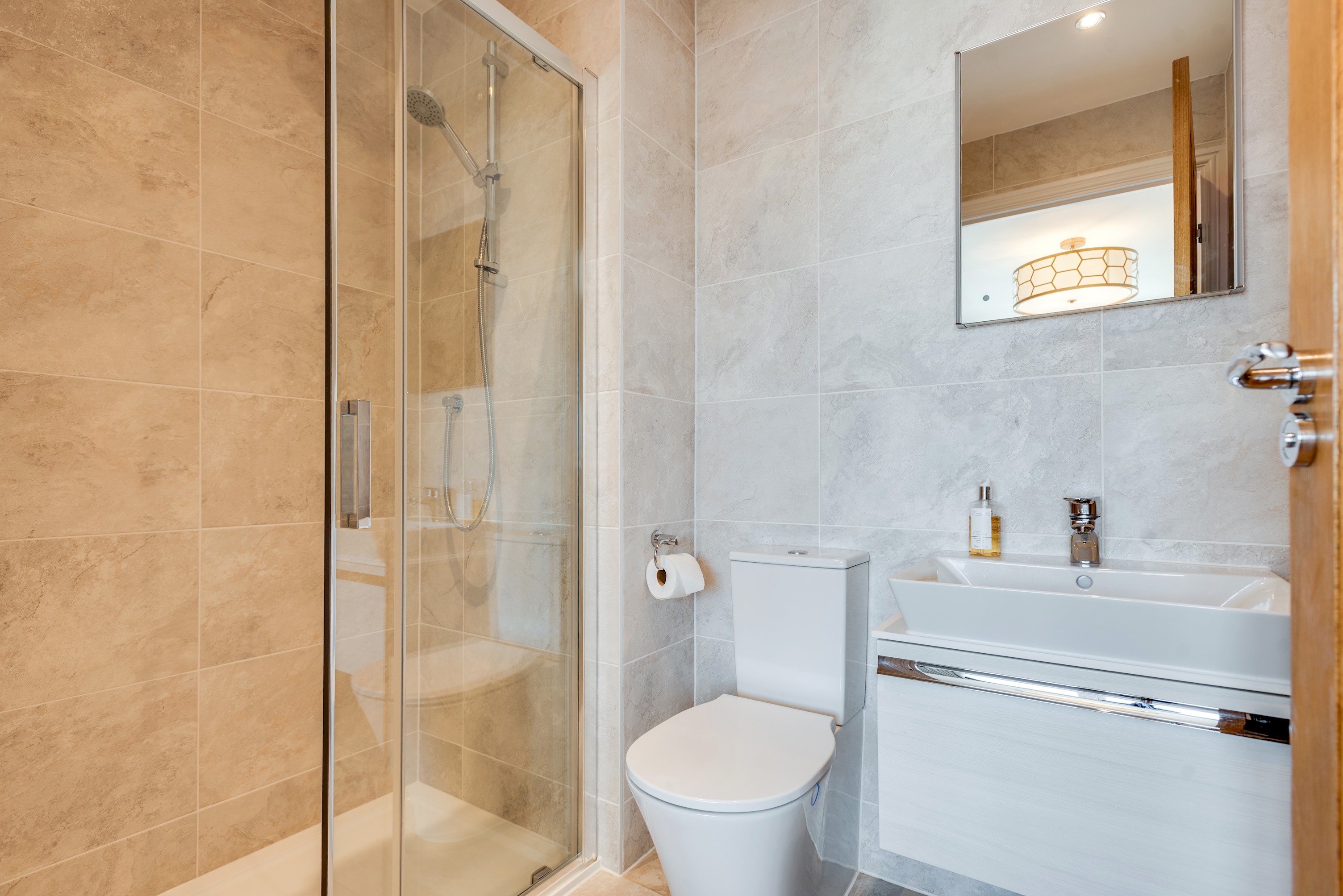 Stylish 4-BR House - free parking & nice garden in 8 Stevenson Crescent OX3 - Property image 11 - VivreStays