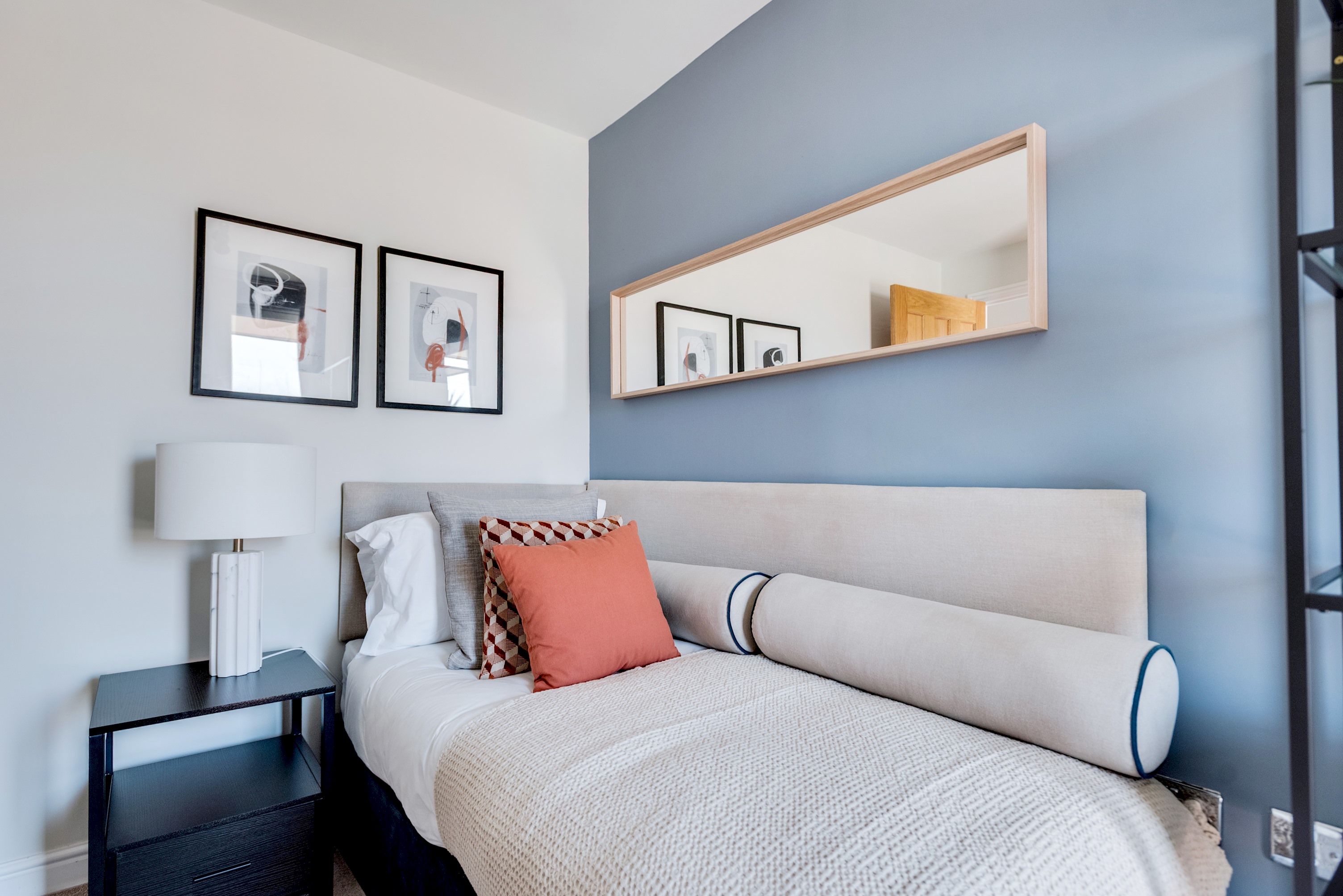 Stylish 4-BR House - free parking & nice garden in 8 Stevenson Crescent OX3 - Property image 32 - VivreStays