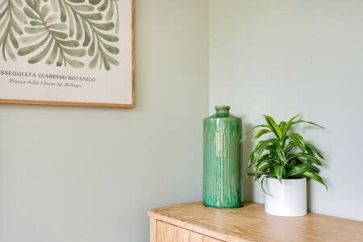 Family-Friendly Getaway – Garden, Parking Sleeps 7