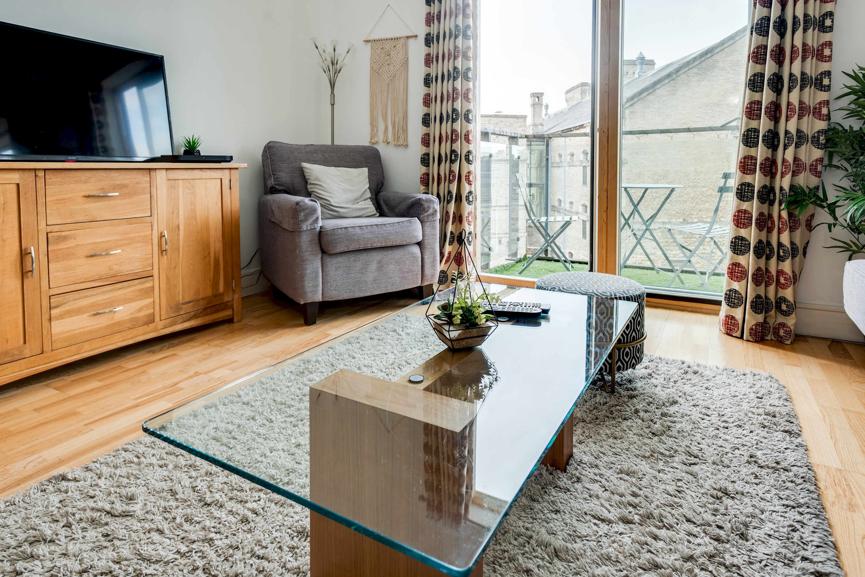 Elegant Oxford Flat – Central Spacious Comfortable