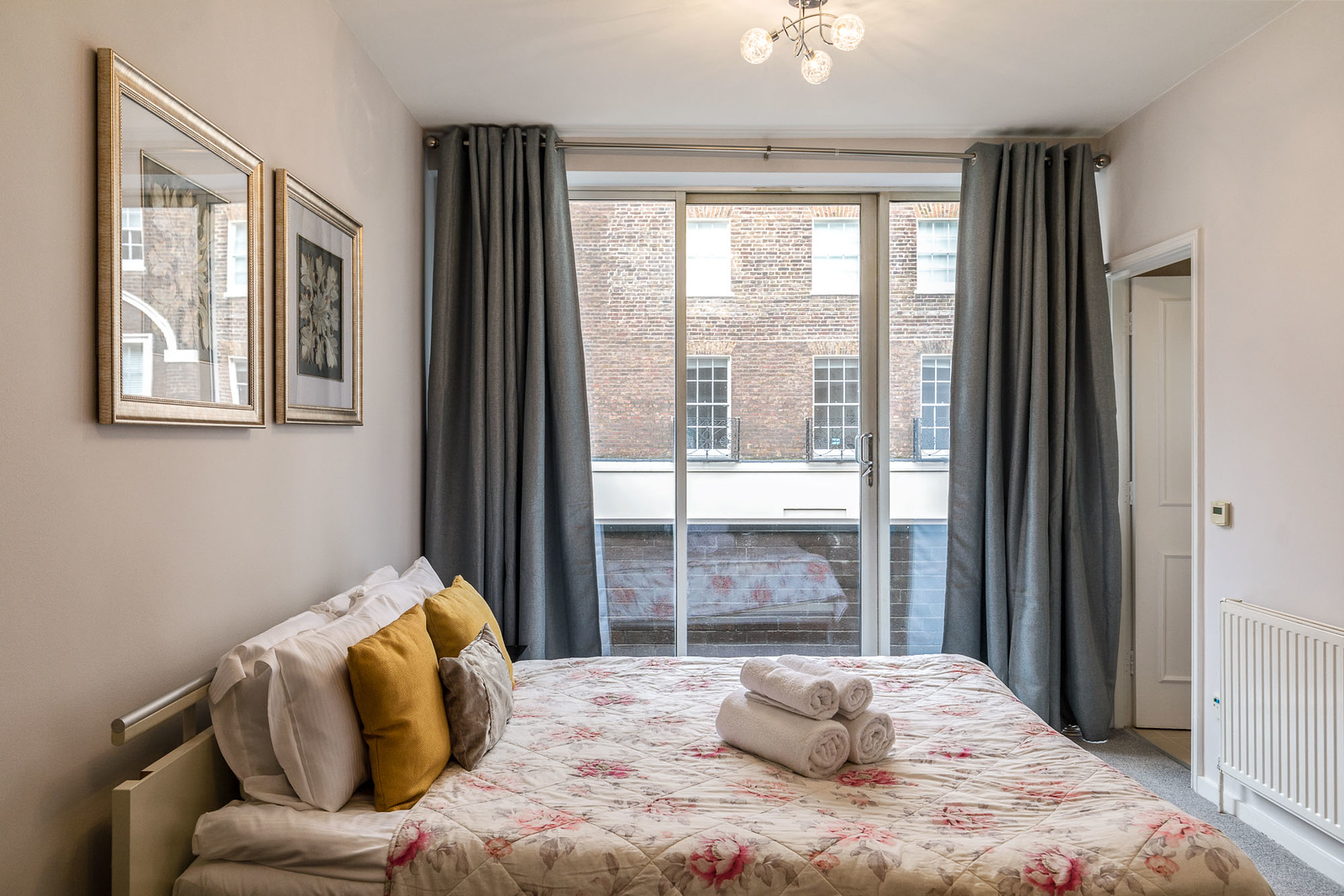 View LUX 3-bedroom Family Home in Portman square in 29 Robert Adam street W1U 3HP LUX 3-bedroom Family Home in Portman square in 29 Robert Adam street W1U 3HP - Property image 6 - VivreStays