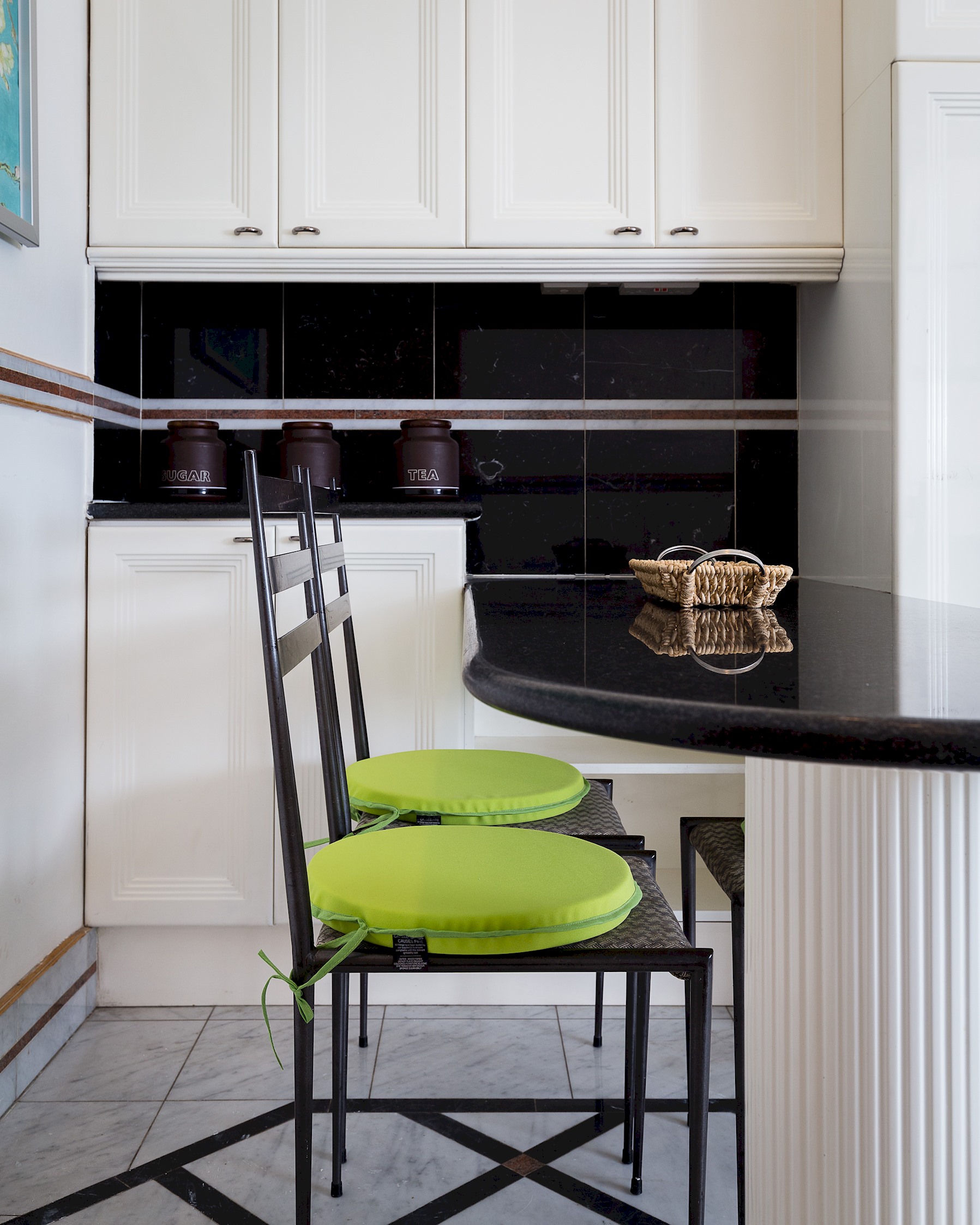 Penthouse 3-bed 3-bath on Marble Arch in 12 Connaught Place, Tyburnia W2 2ET - Property image 7 - VivreStays