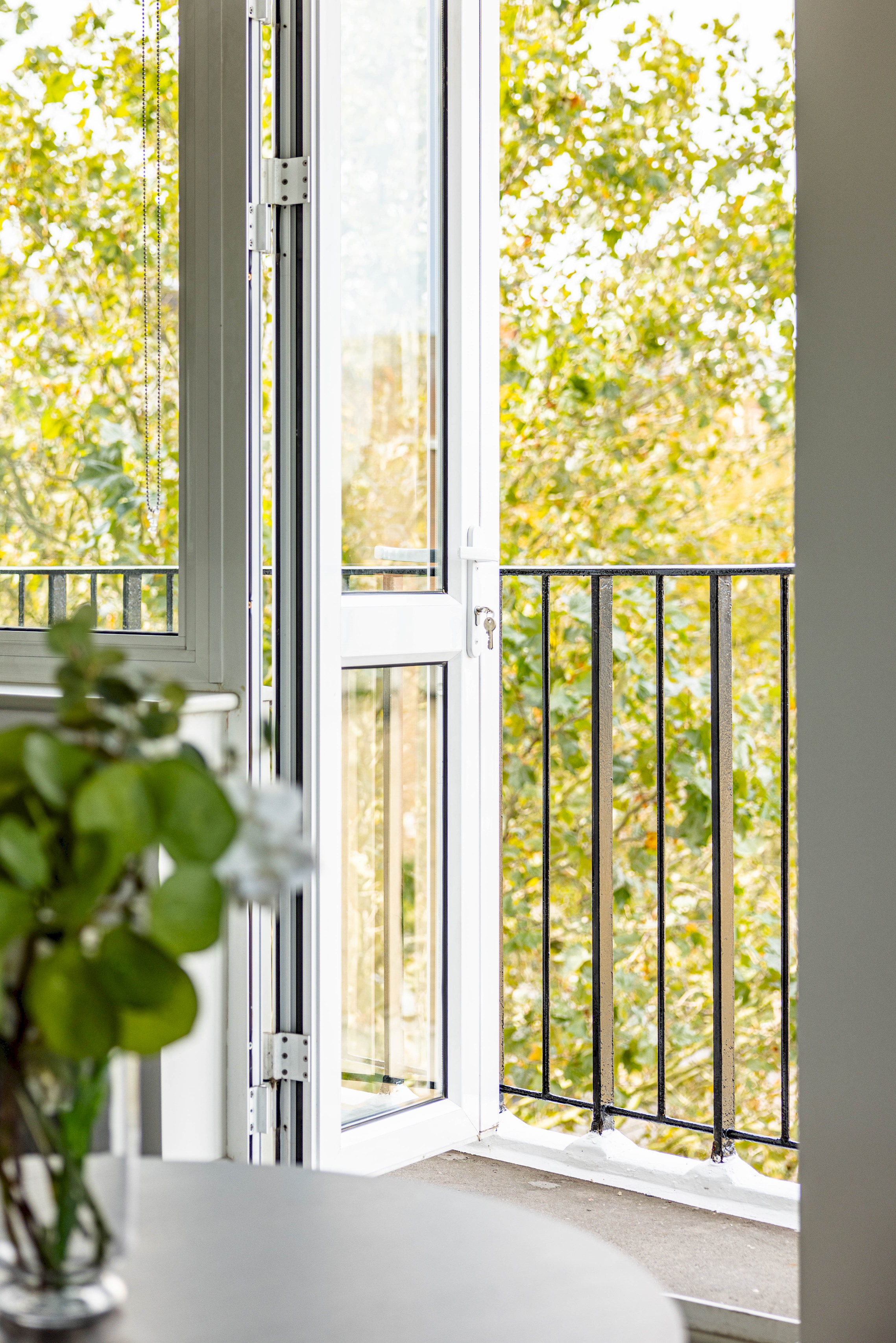 Lux Regents Park 2 bed 2 bath flat with AC in Fettes House, Wellington Road, St Johns Wood NW8 9SU - Property image 11 - VivreStays