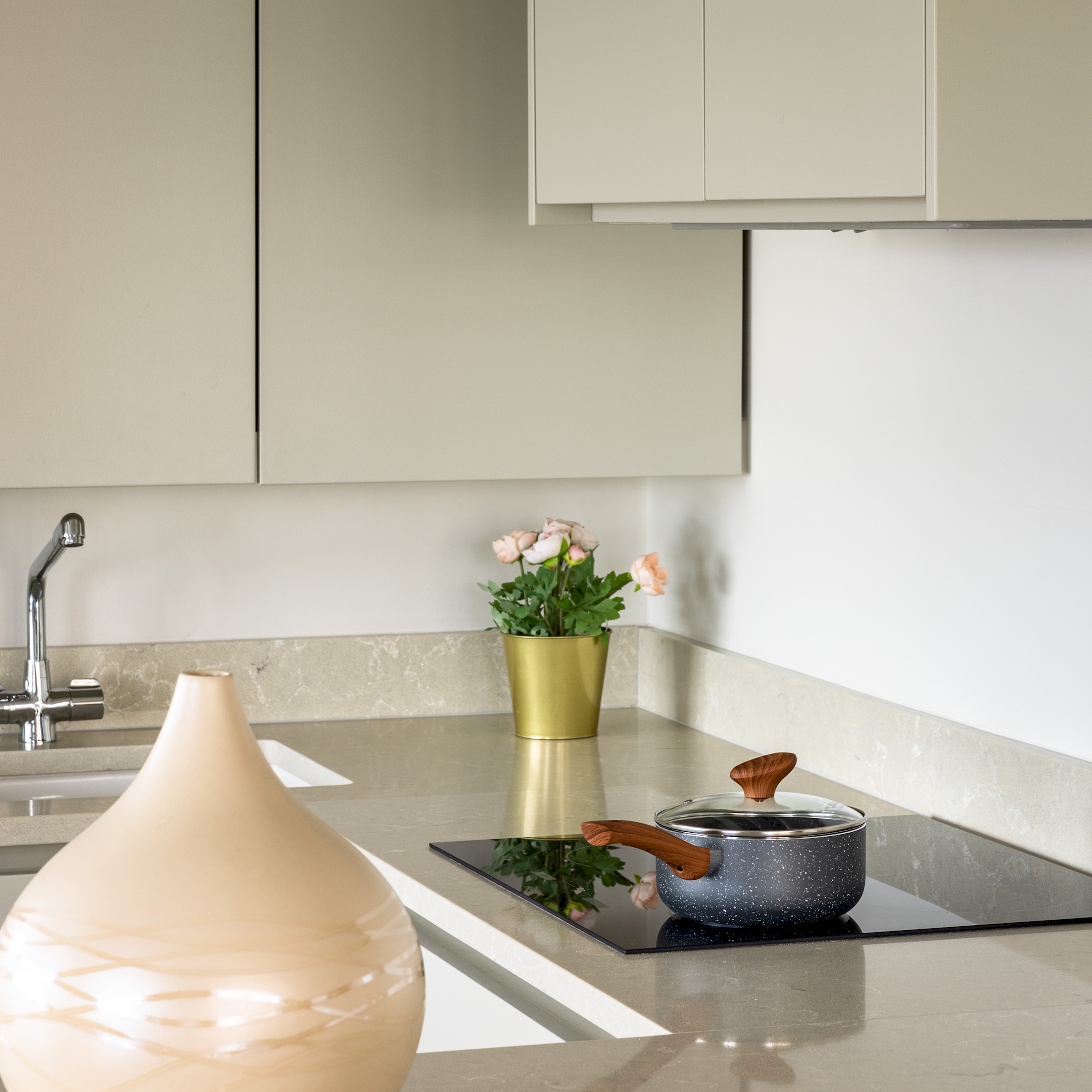 Lux Regents Park 2 bed 2 bath flat with AC in Fettes House, Wellington Road, St Johns Wood NW8 9SU - Property image 16 - VivreStays