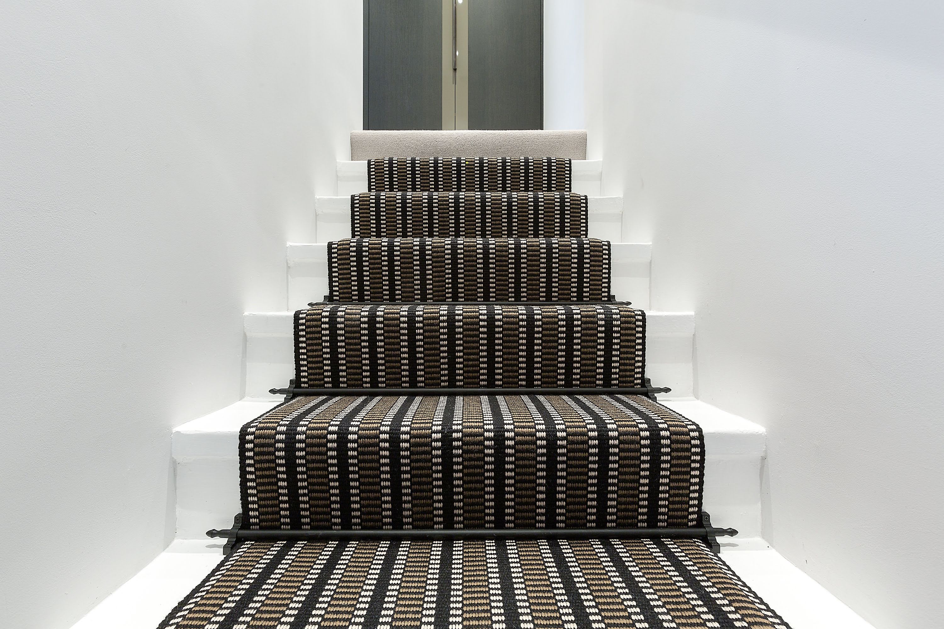 Knightsbridge & Chelsea Lux 2 bed duplex in Swan Court, Chelsea Manor Street SW3 5RT - Property image 17 - VivreStays