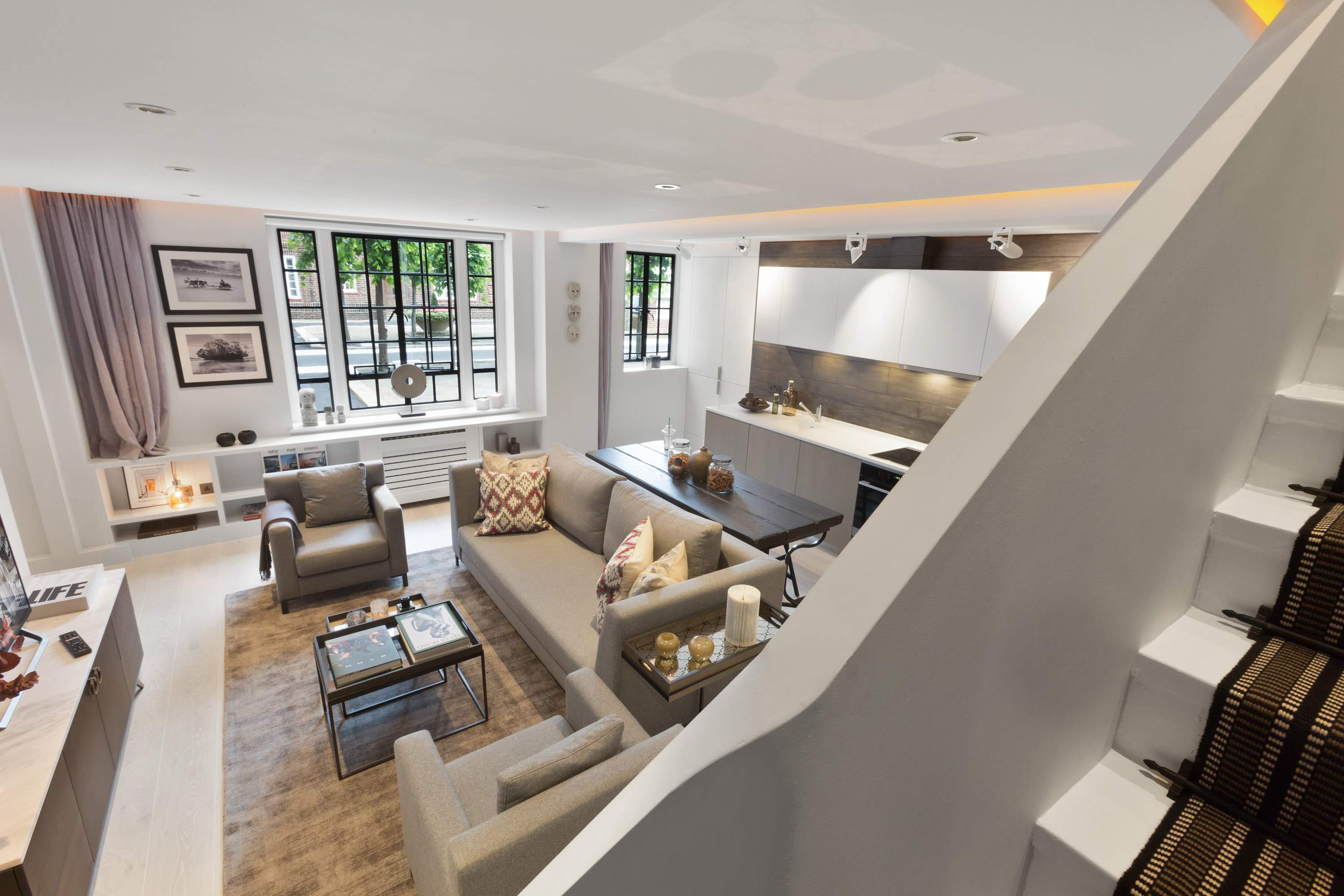 Knightsbridge & Chelsea Lux 2 bed duplex in Swan Court, Chelsea Manor Street SW3 5RT - Property image 30 - VivreStays
