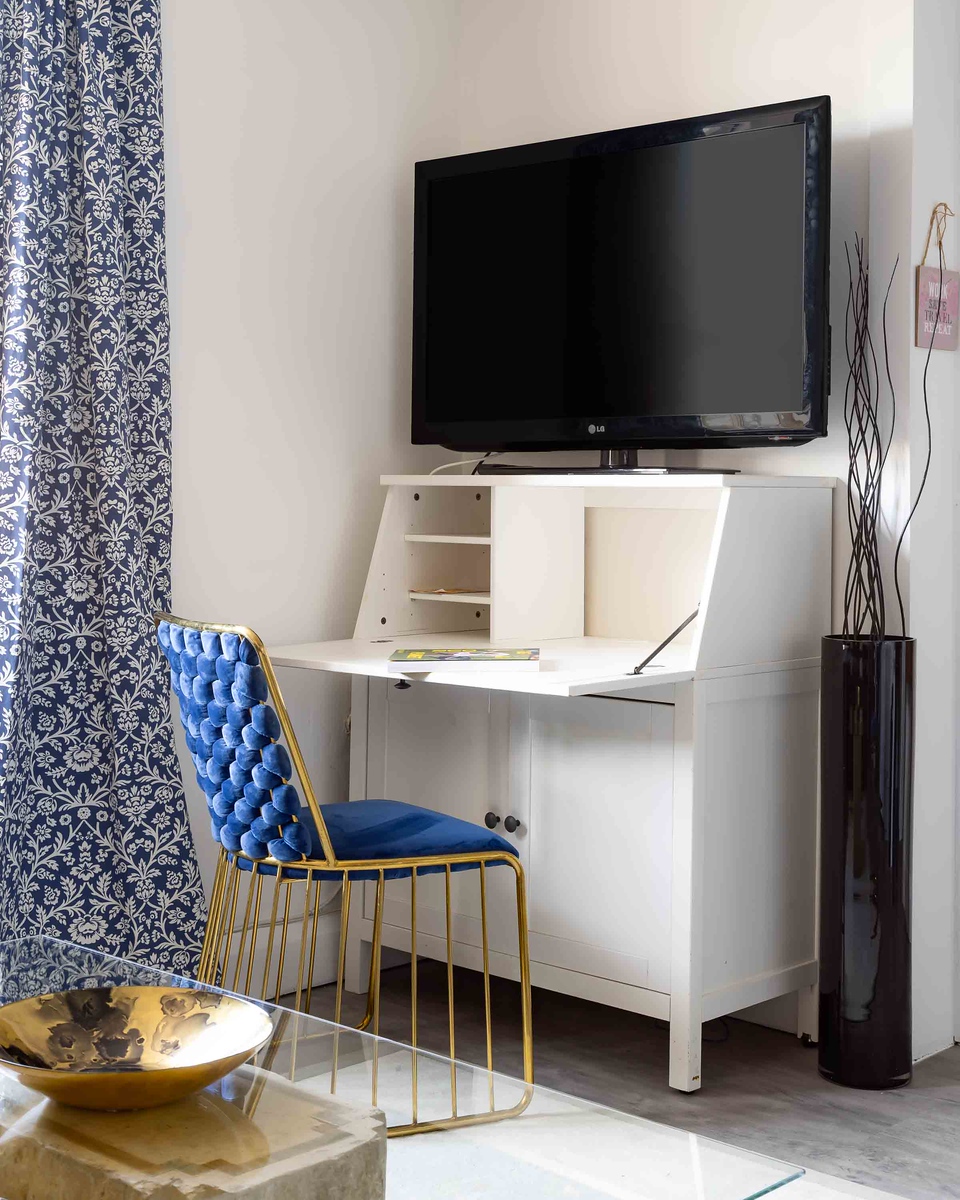 1-bed penthouse Notting Hill in 37 Linden Garden W2 4HQ - Property image 10 - VivreStays