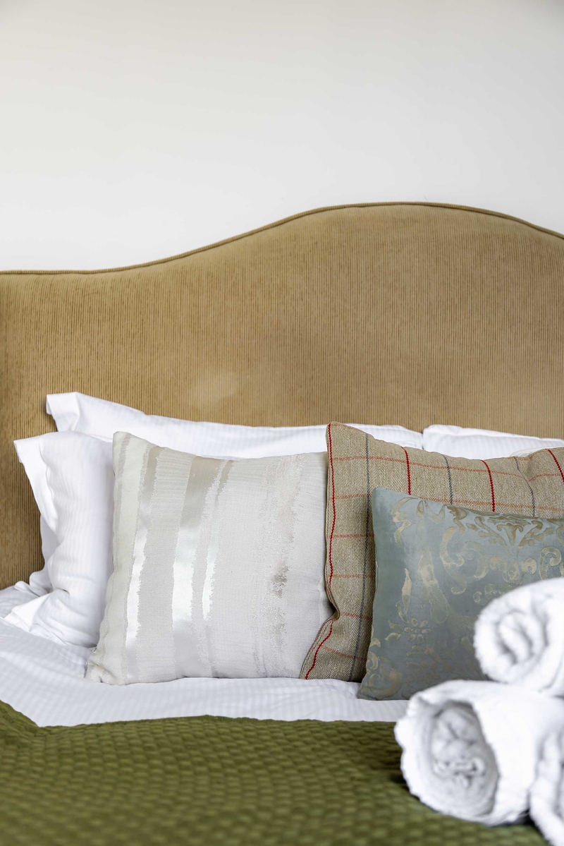 1-bed penthouse Notting Hill in 37 Linden Garden W2 4HQ - Property image 14 - VivreStays
